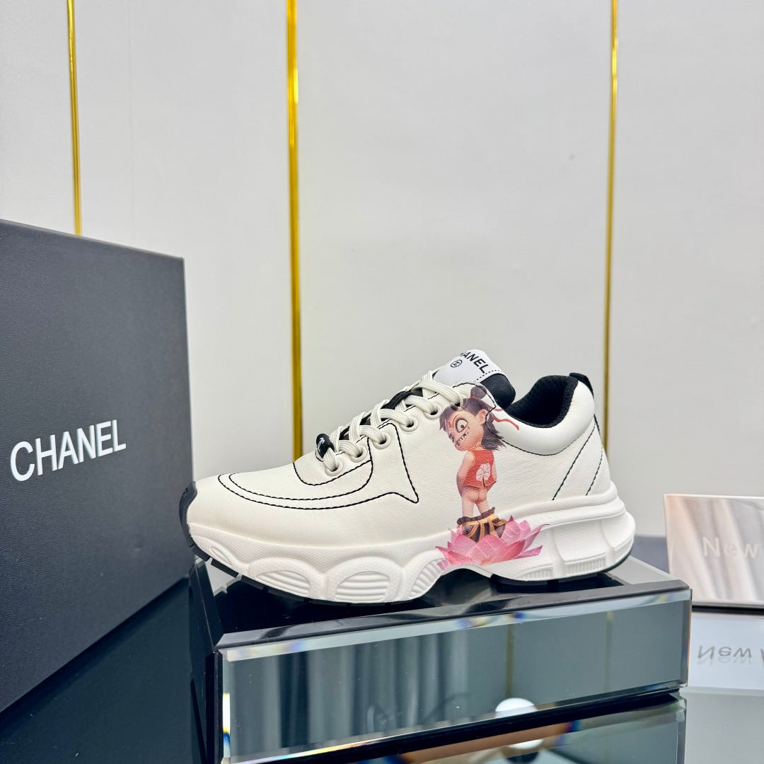 CC Sneaker White with Sticker Cowhide 238624