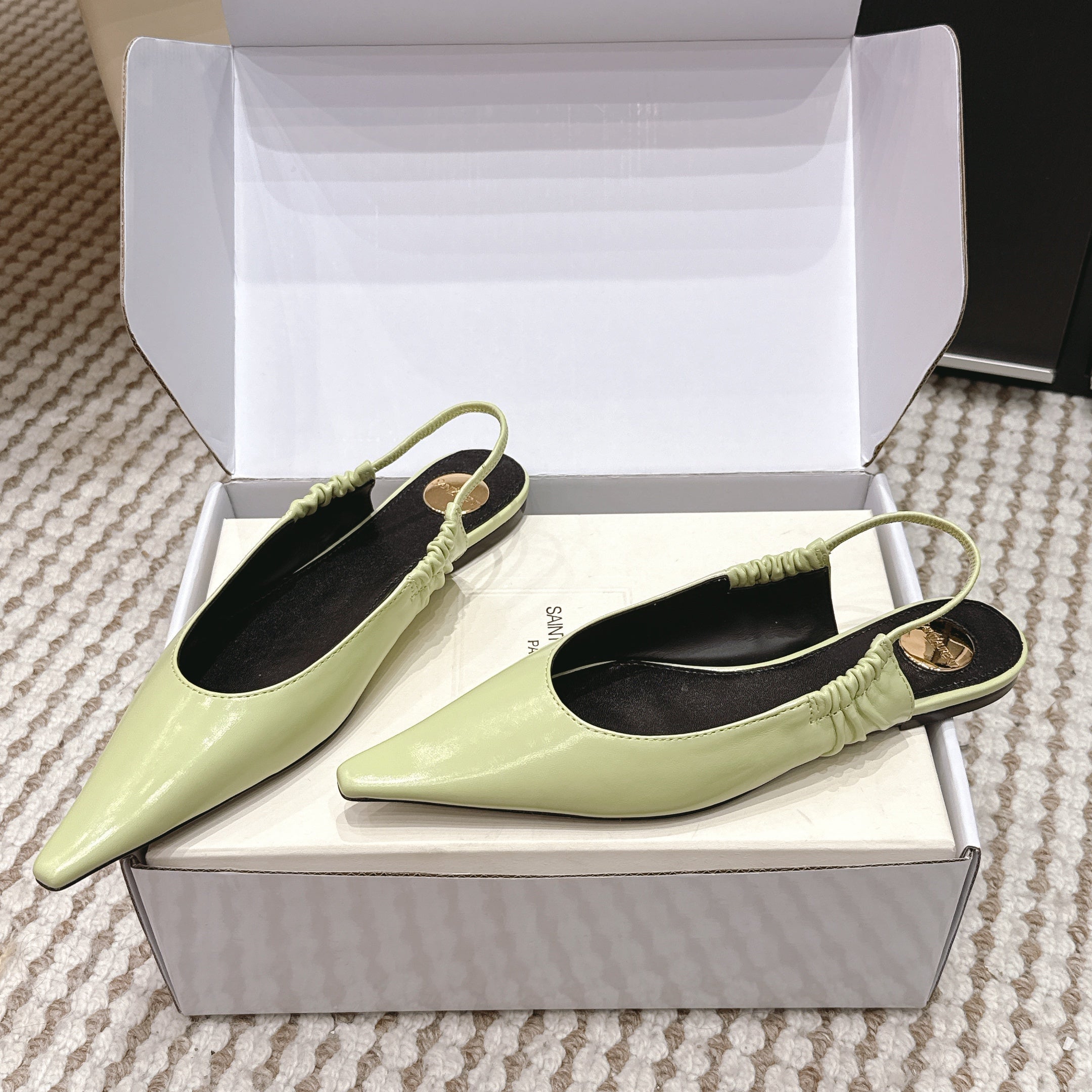 YSL 26ss Flat Slingback Light Green Glossy Leather 654709