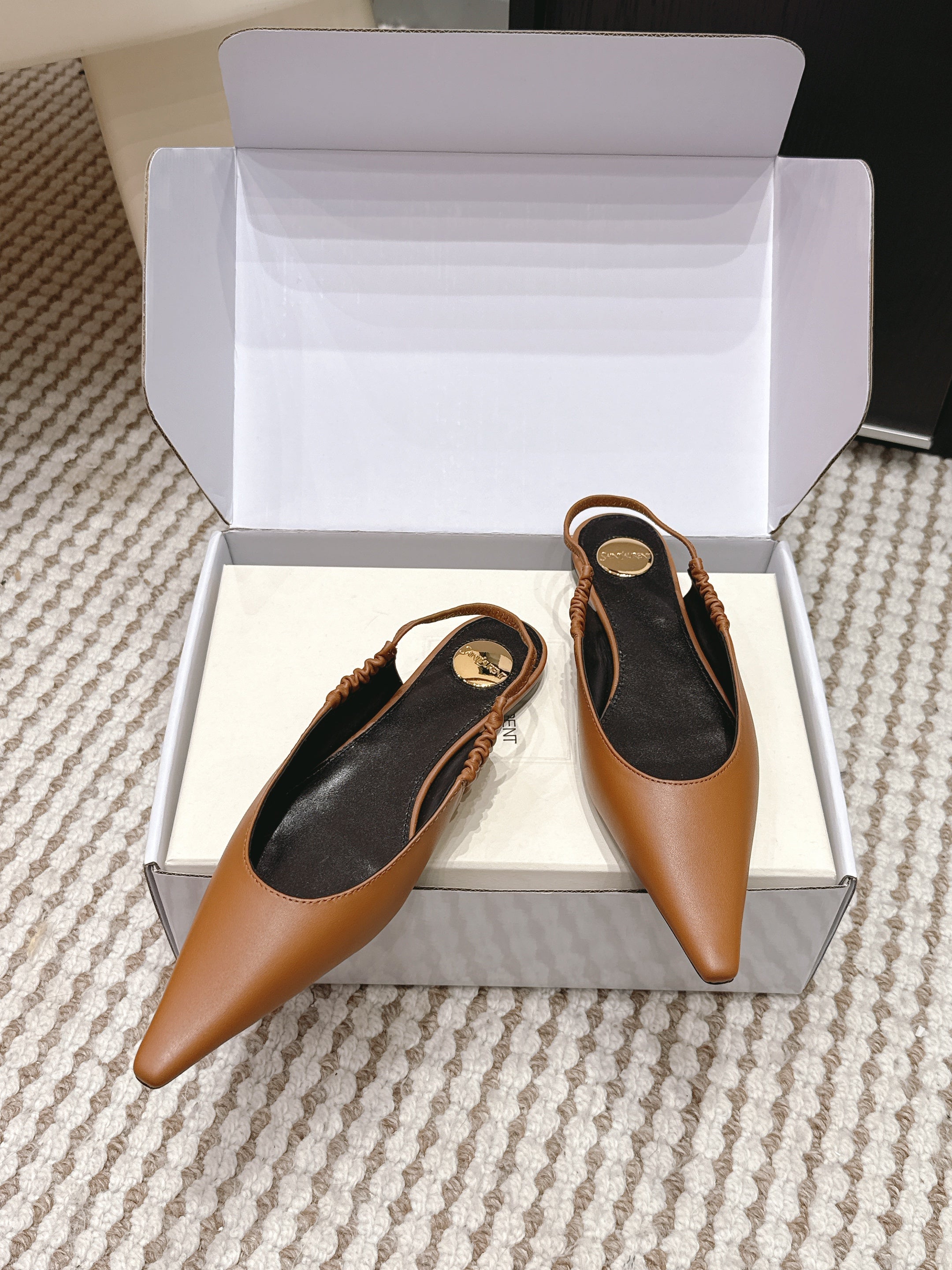 YSL 26ss Flat Slingback Camel Brown Sheepskin 654712