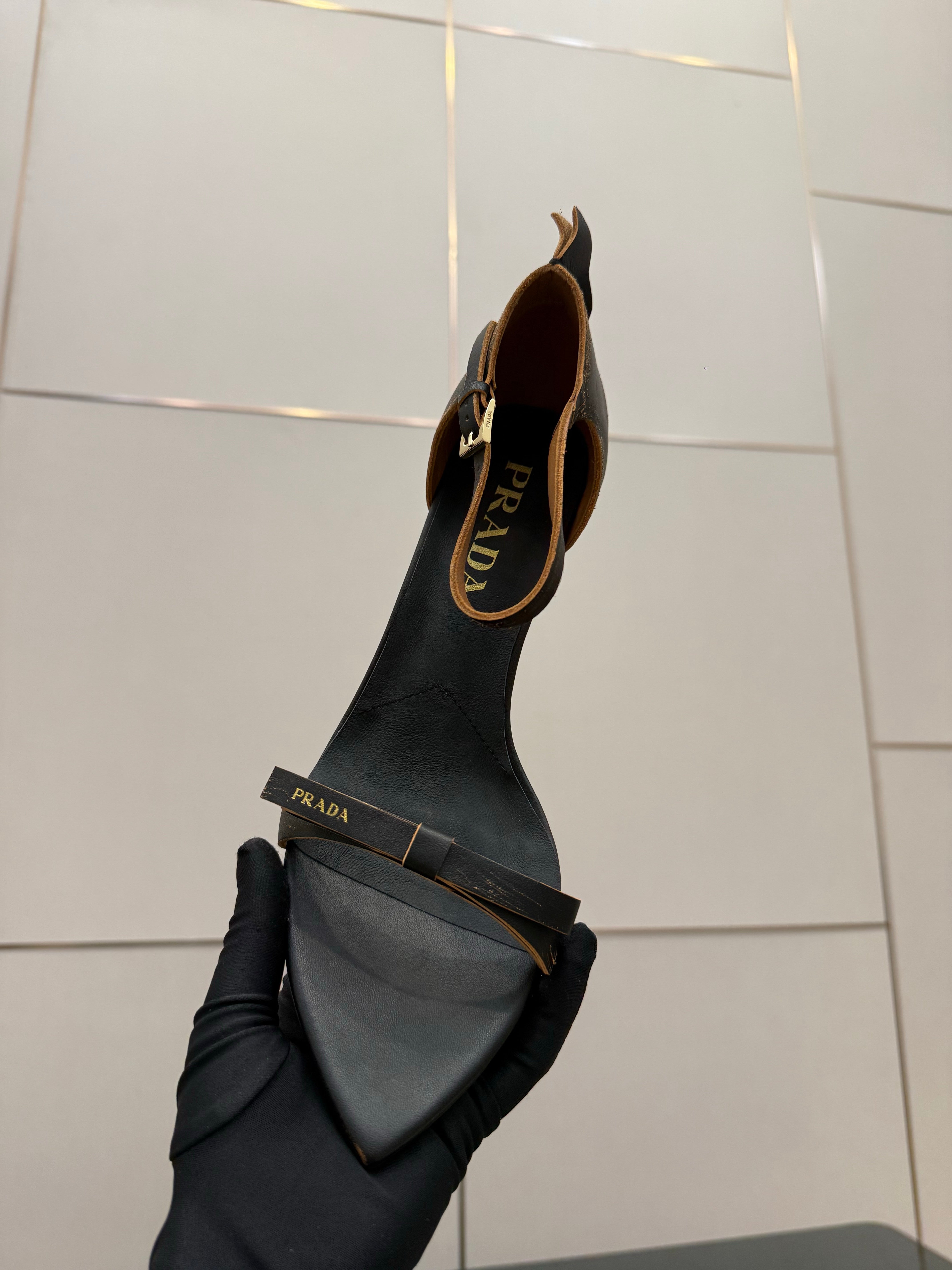 Prada 2026  Pointed-Toe High Heels Sandals 30mm Cowhide 791728