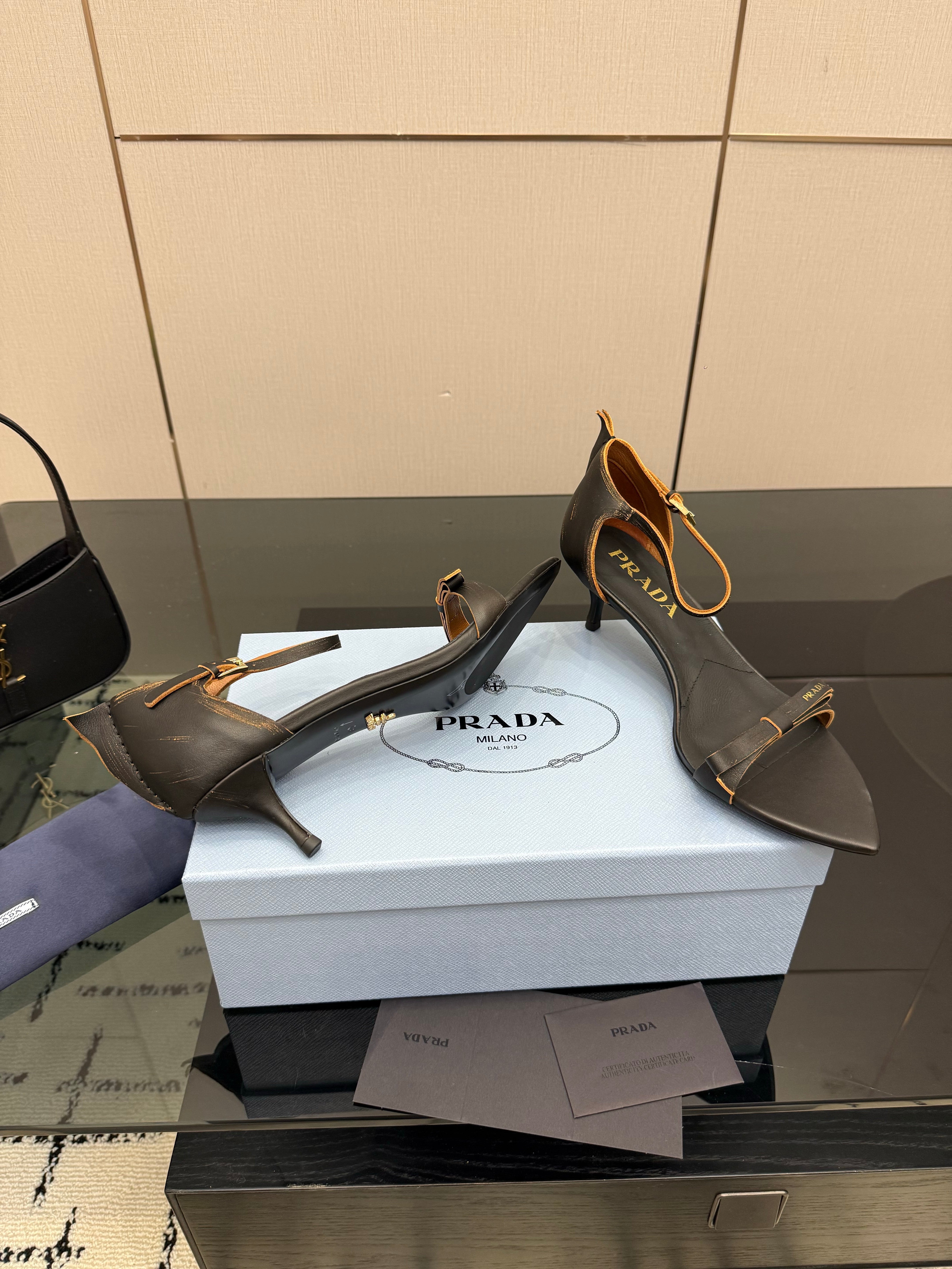 Prada 2026  Pointed-Toe High Heels Sandals 30mm Cowhide 791728