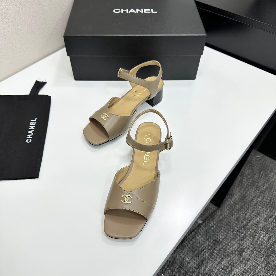 CC 2026 Mary Jane Sandals 45 Taupe Cowhide 668113