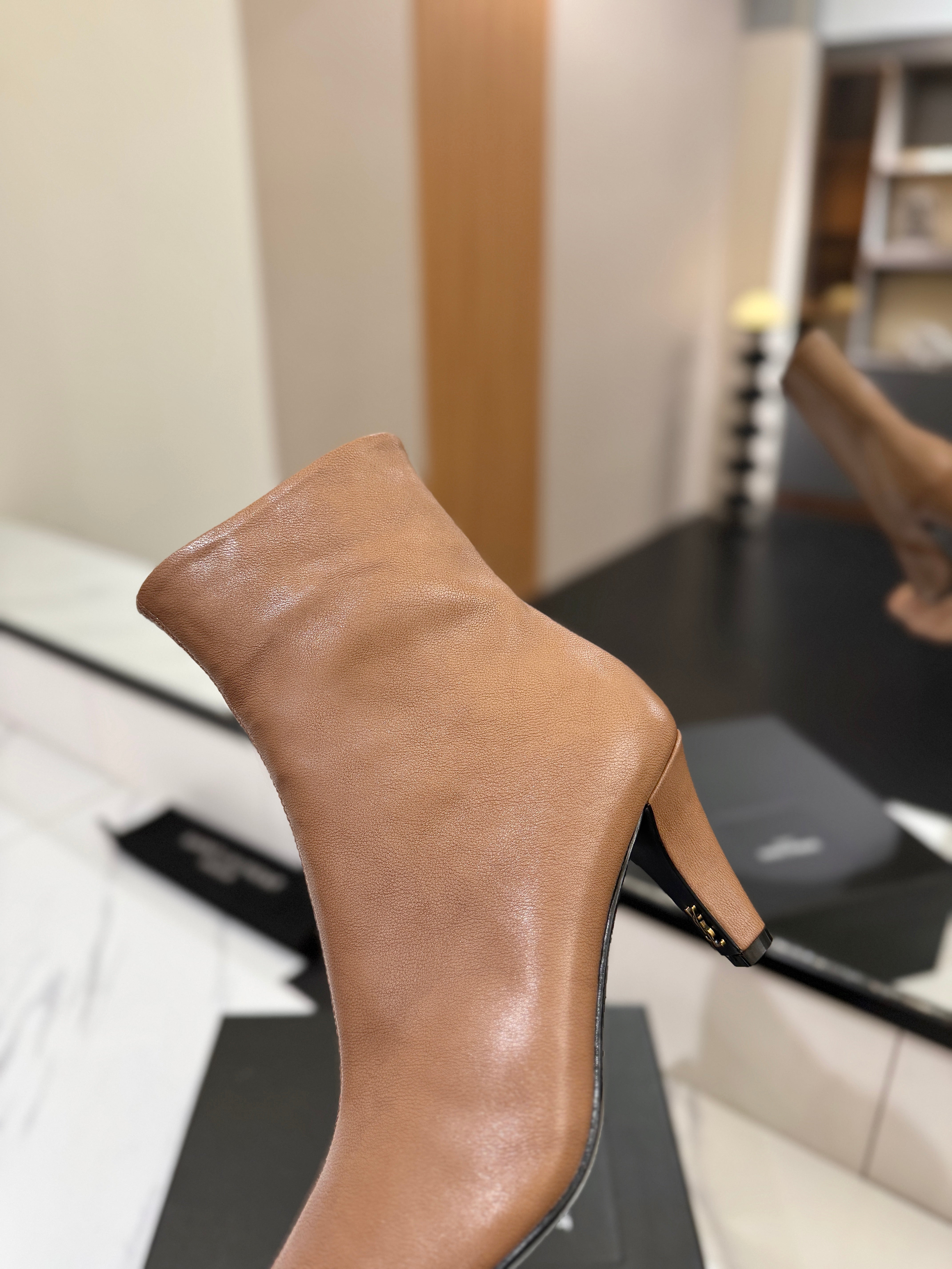 YSL 25  High-heeled Boot Light Brown Cowhide 520774