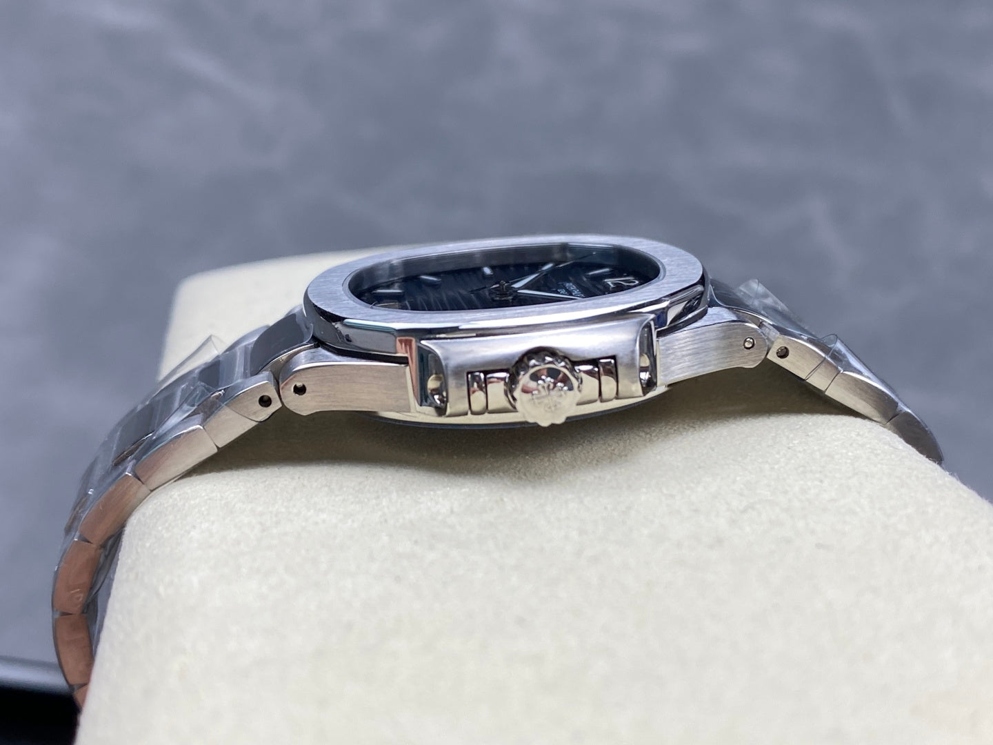 PATEK Nautilus 35.2mm Silver Blue Dial