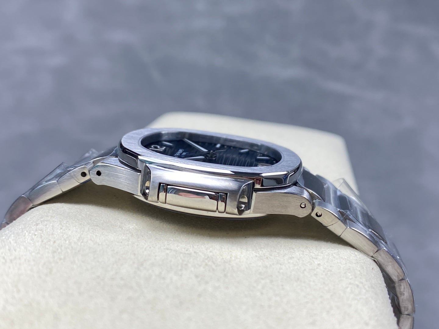 PATEK Nautilus 35.2mm Silver Blue Dial