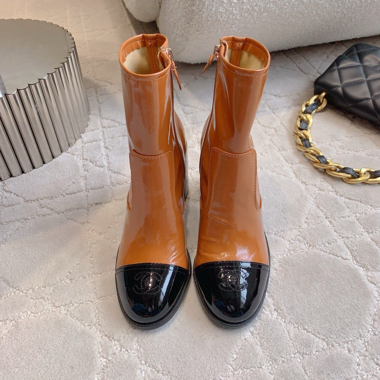 CC 25 Heeled Short Boot Camel Brown mix Black Patent Leather 516678
