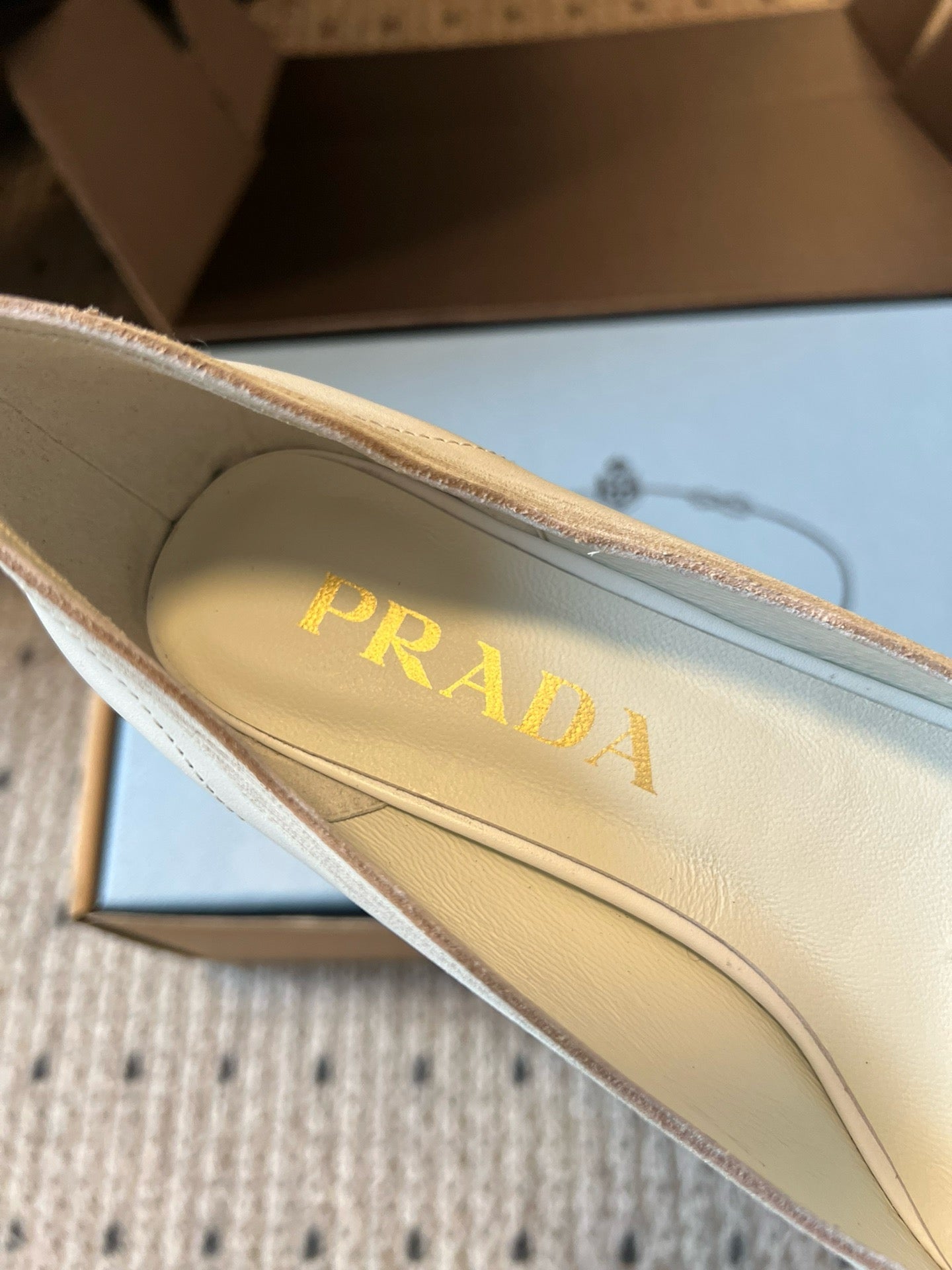 Prada 2026 Pointed-Toe High Heels 55mm Bow Cowhide 787484