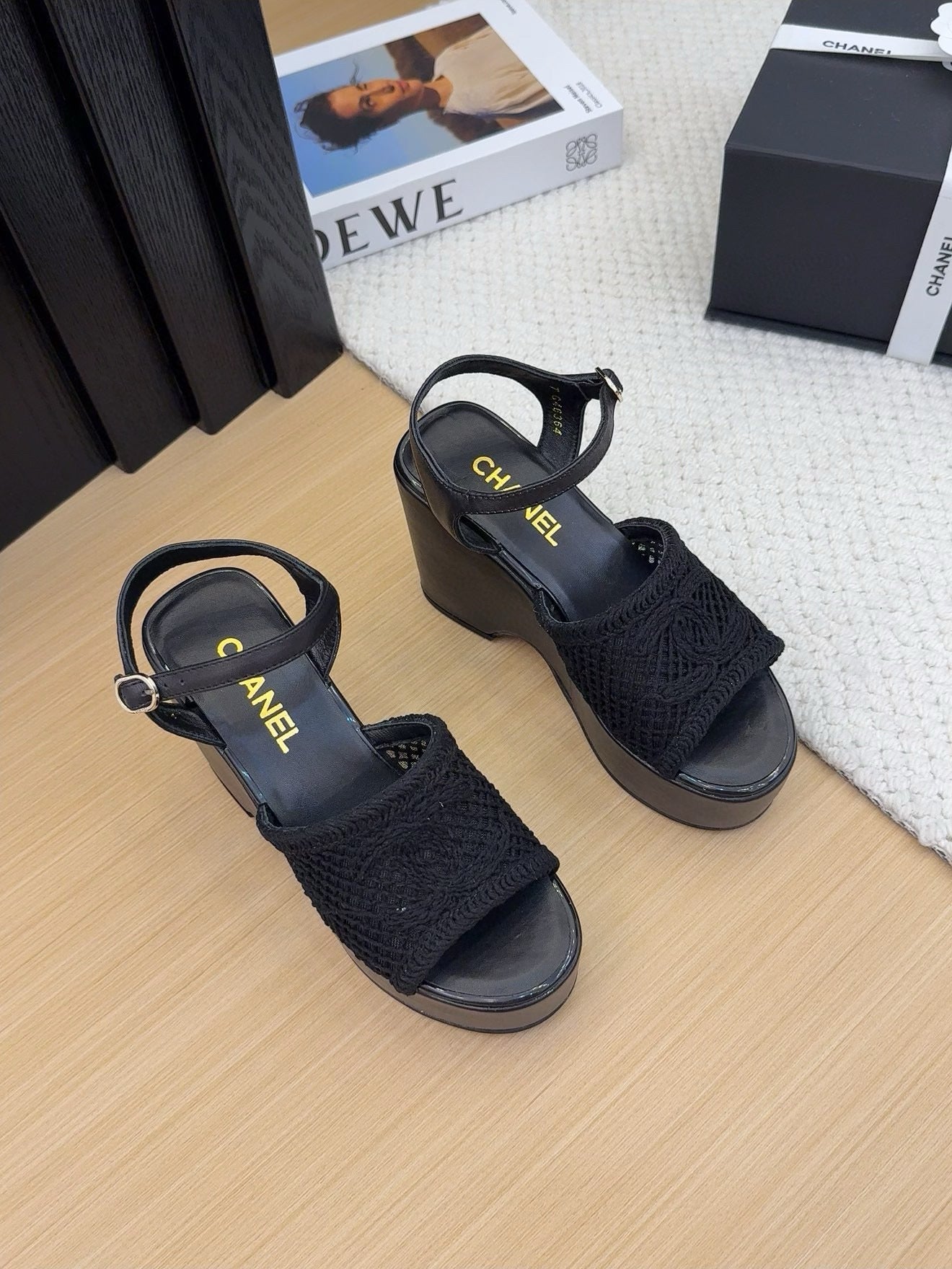 CC 25P Platform Embroidery Fabric