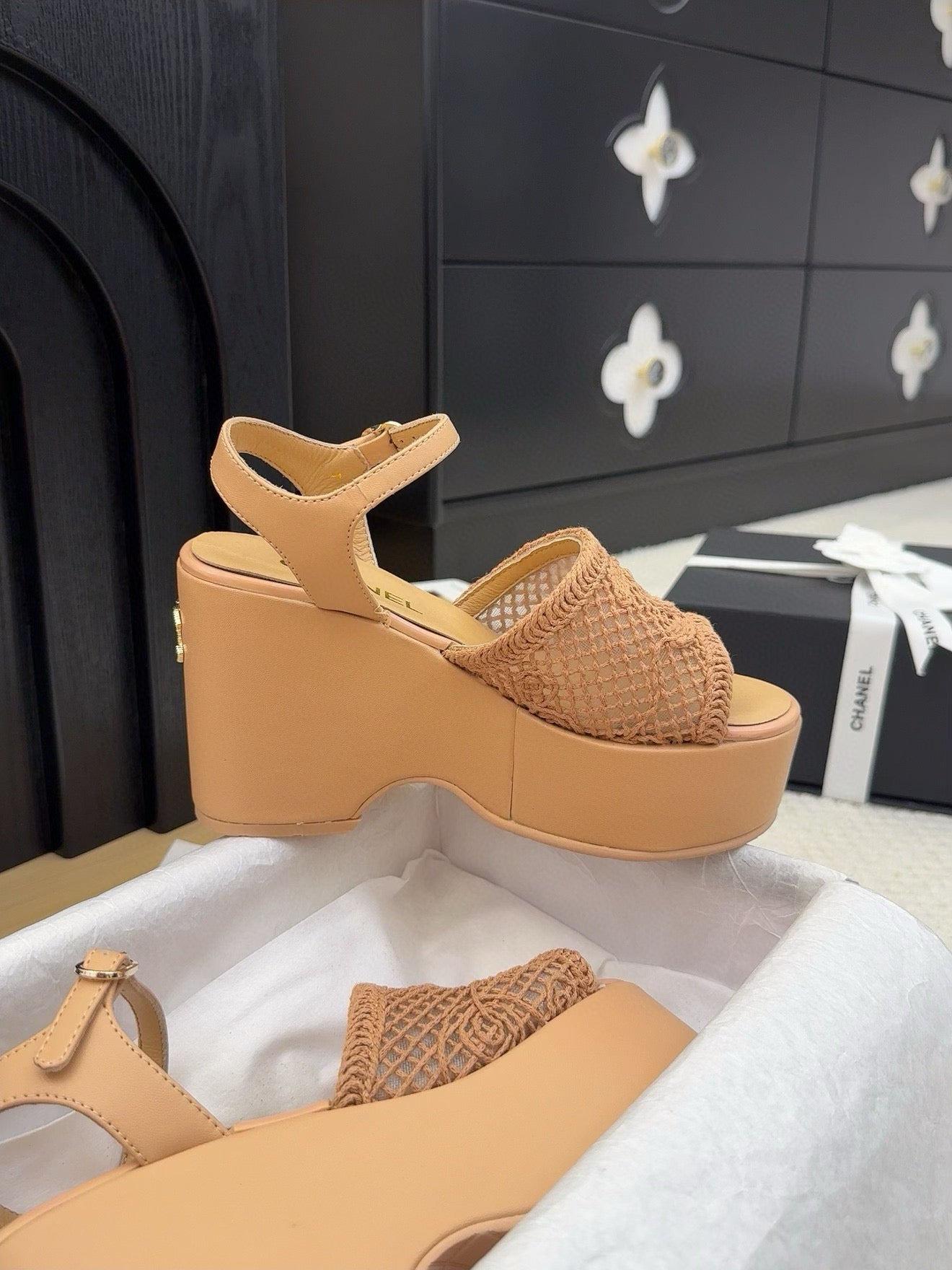 CC 25P Platform Embroidery Fabric