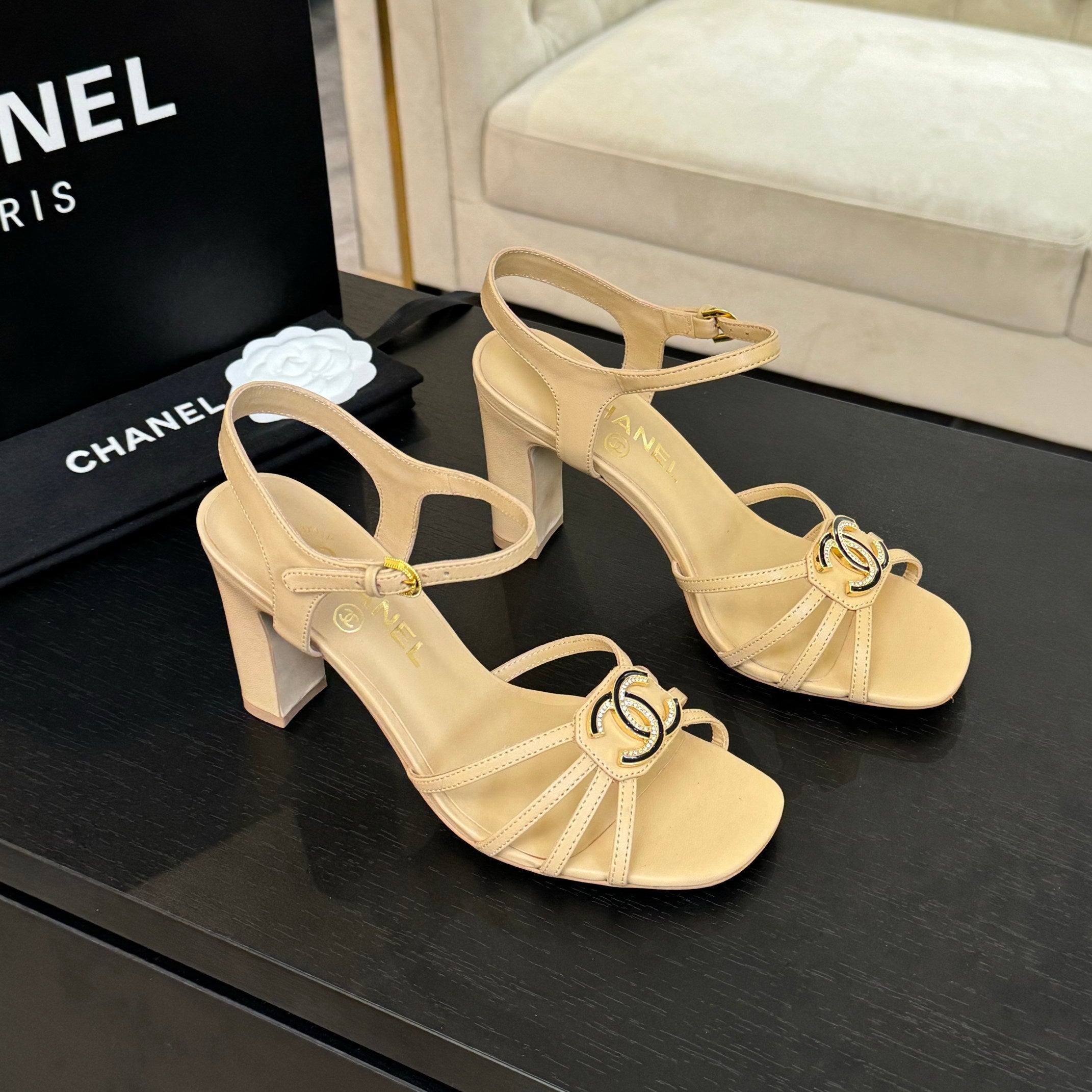 CC 85mm Sandal DarkCream Sheepskin  212931