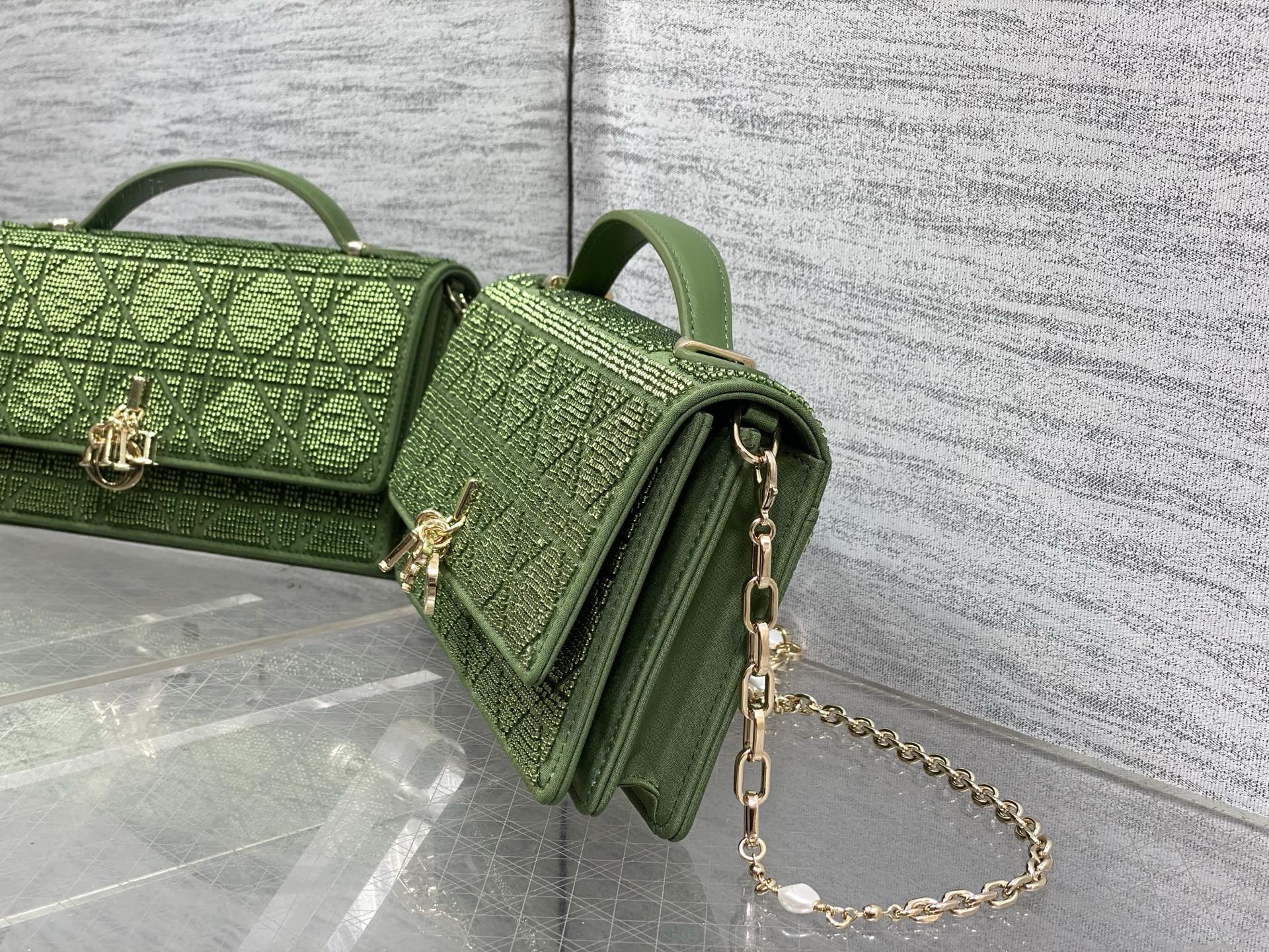 Dior 2026 Microbead-Embroidered Bag 21cm Cotton Leather 355271