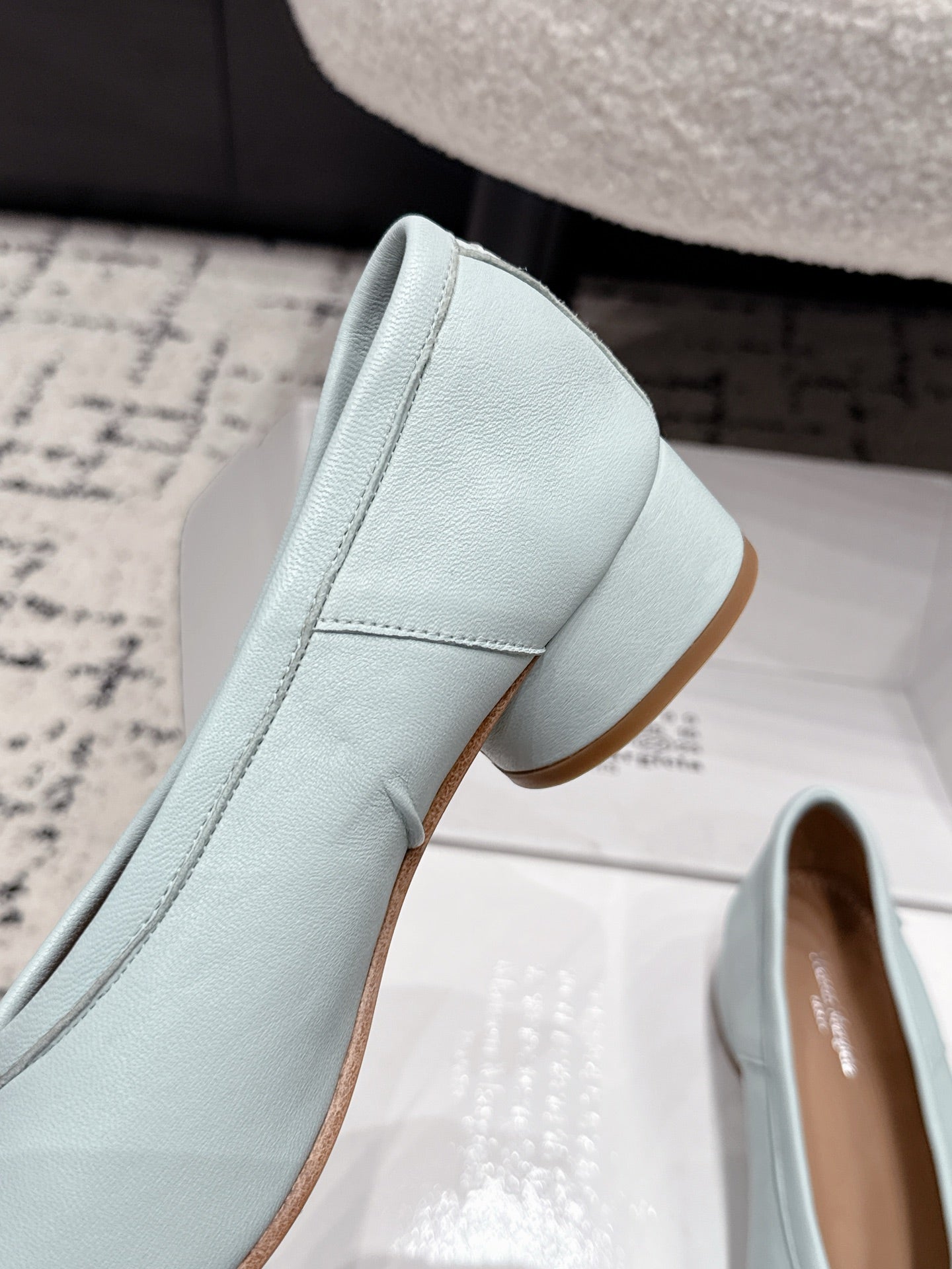 Maison Margiela 2026 Split-Toe Ballet Sheepskin 924848