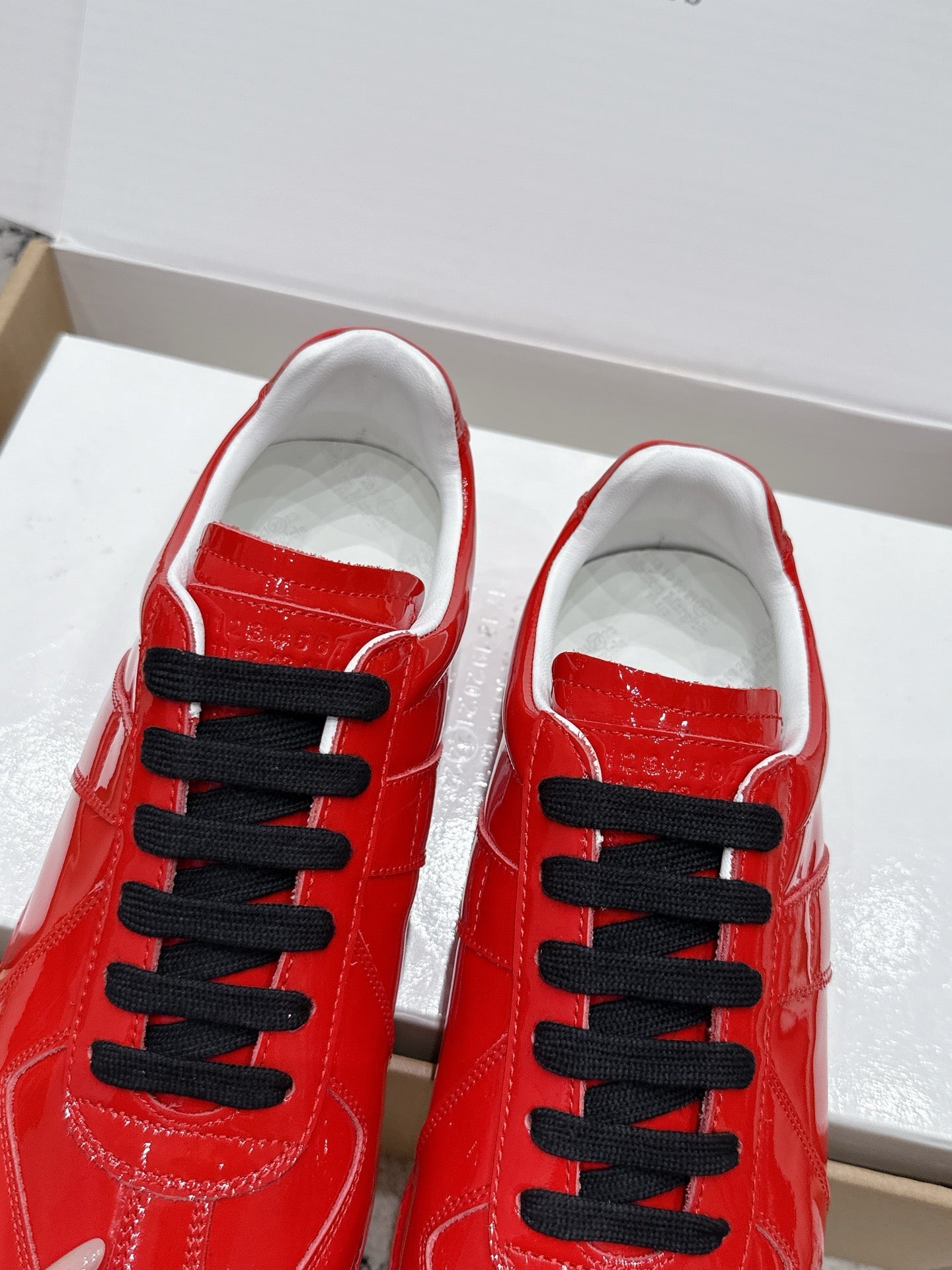 Maison Margiela 2026 Replica Sneaker Glossy Leather 923262