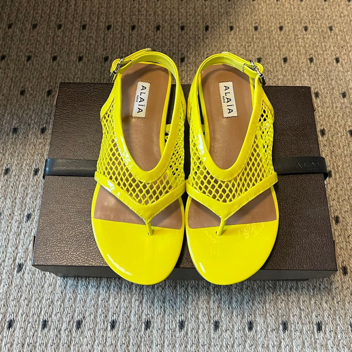 Alaia 2026 Thong Sandals Mesh Sheepskin 803339