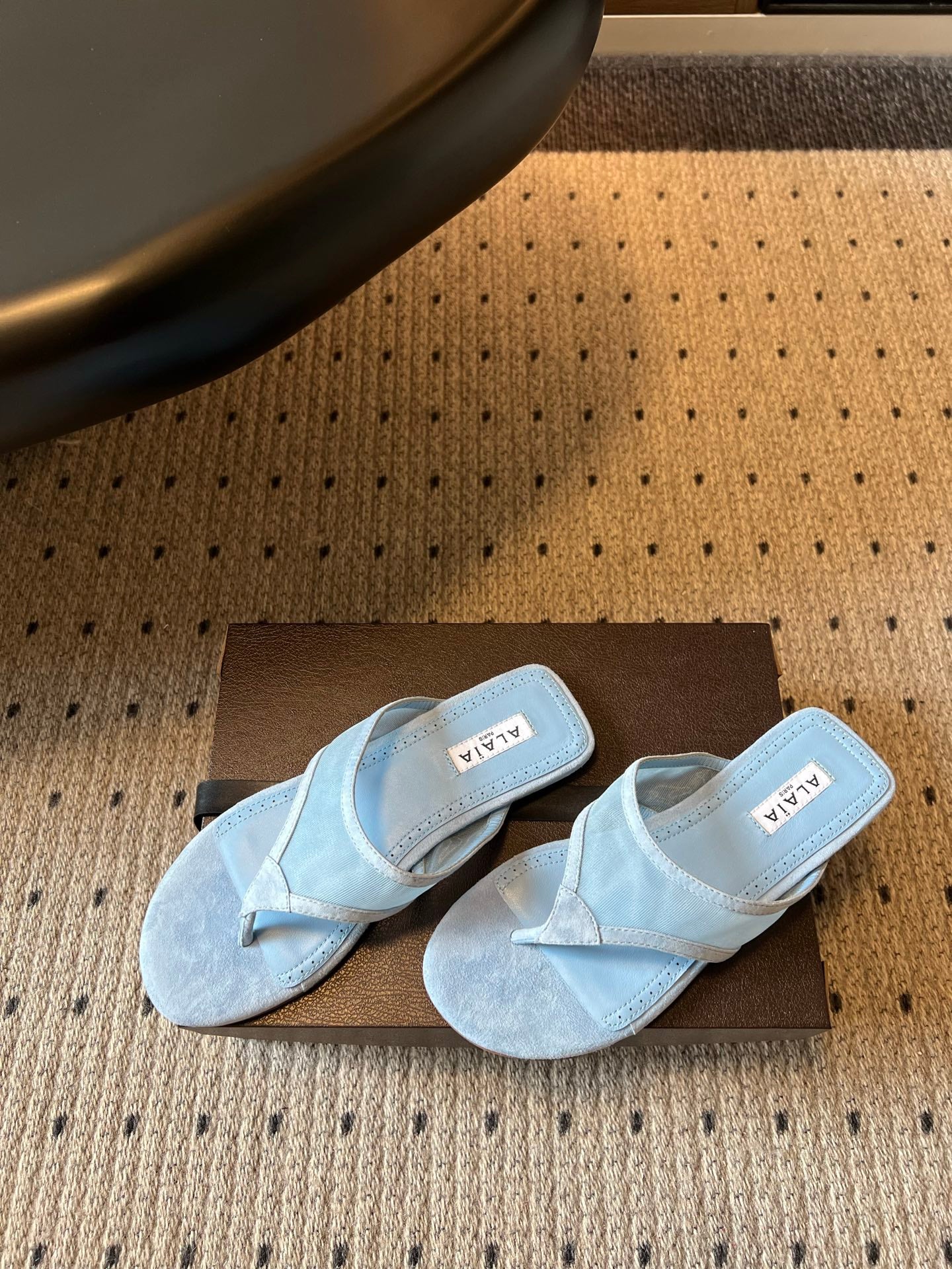 Alaia 2026 Flip-Flops Flat Mesh Sheepskin 803349