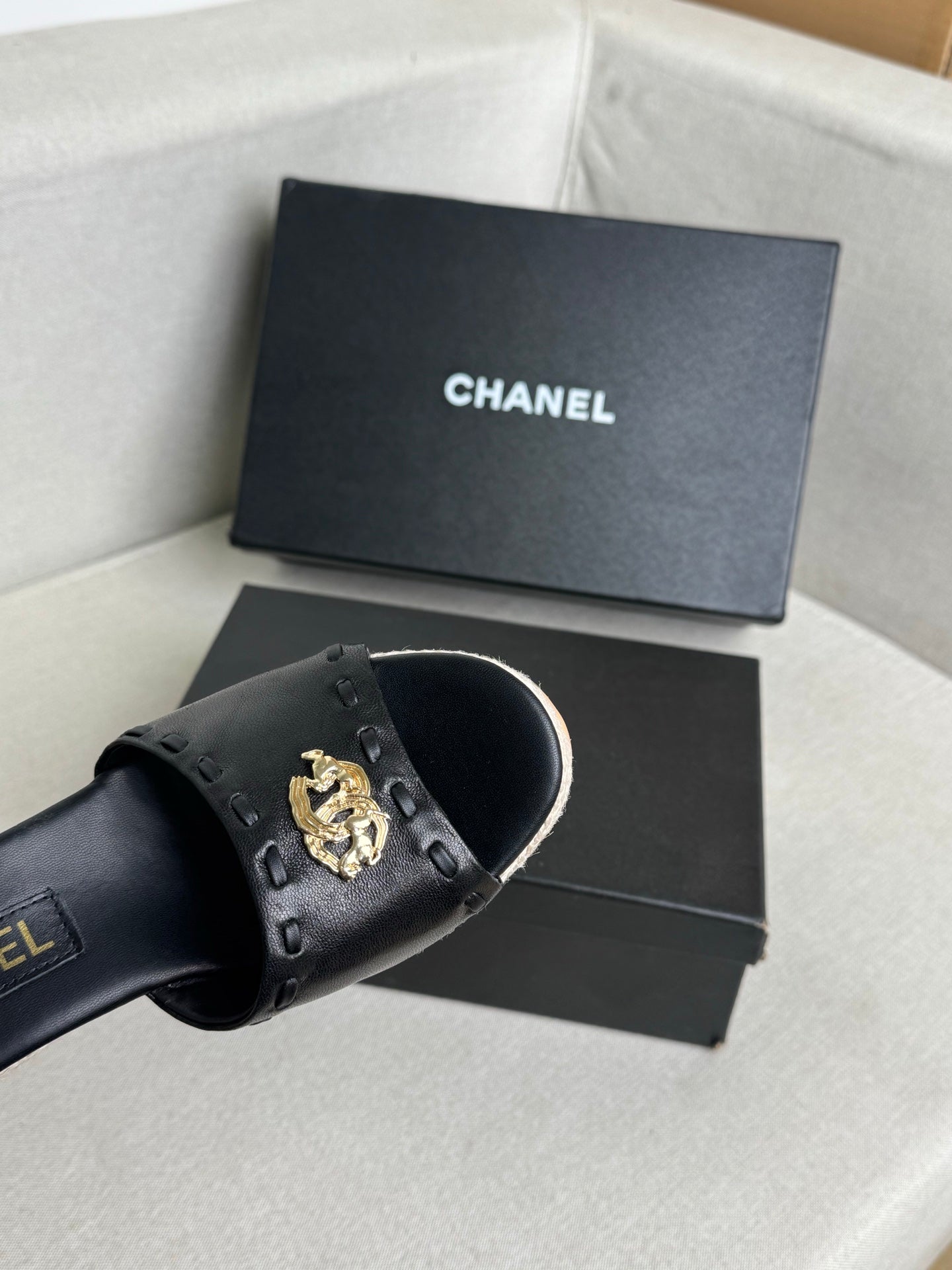Chanel 2026 Classic Platform Sandals Sheepskin 823302