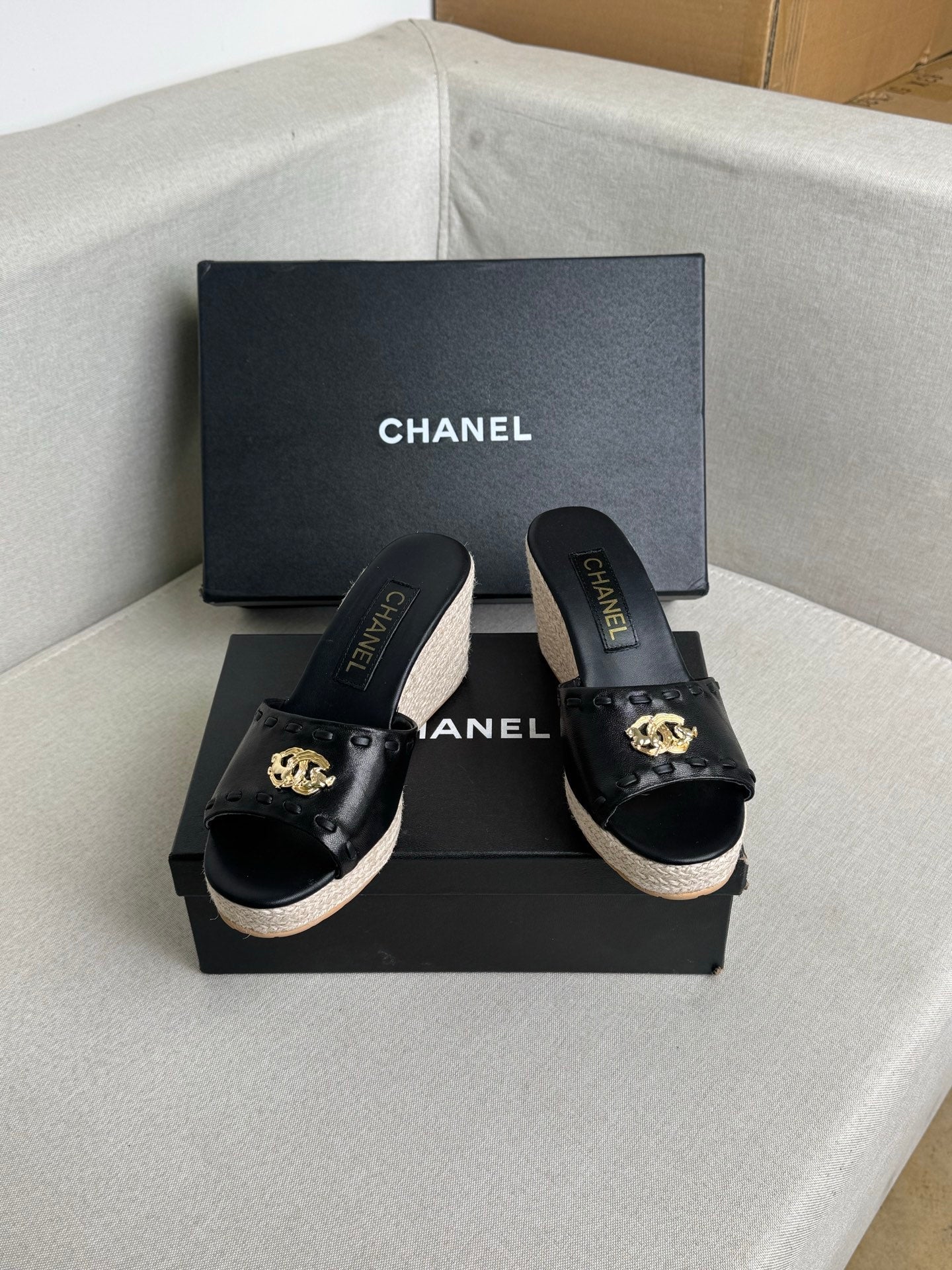 Chanel 2026 Classic Platform Sandals Sheepskin 823302