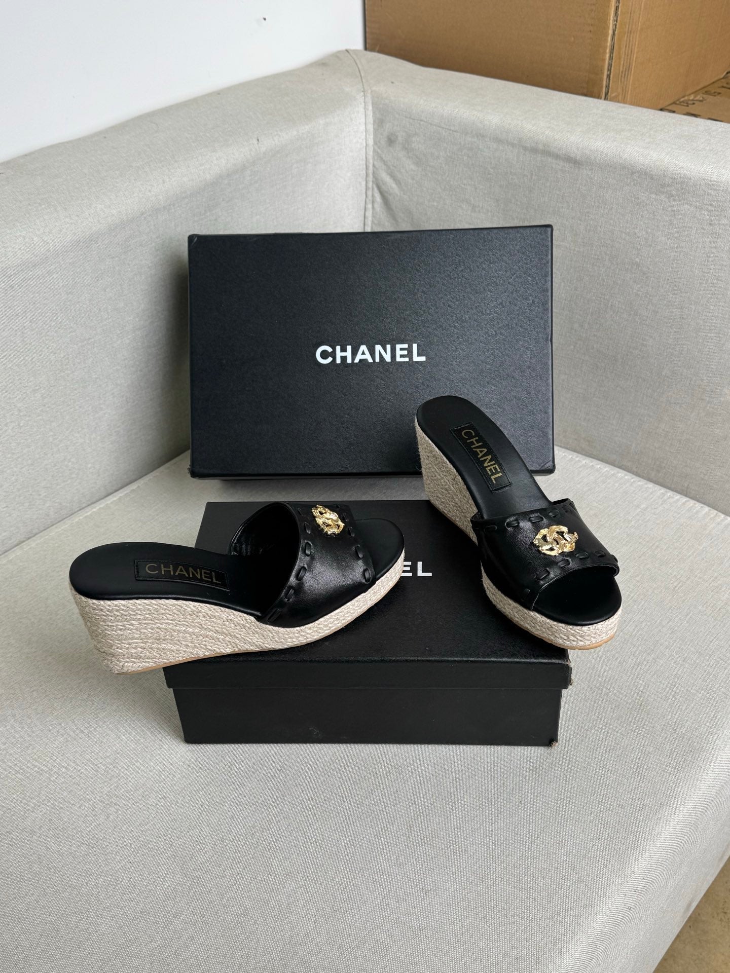 Chanel 2026 Classic Platform Sandals Sheepskin 823302
