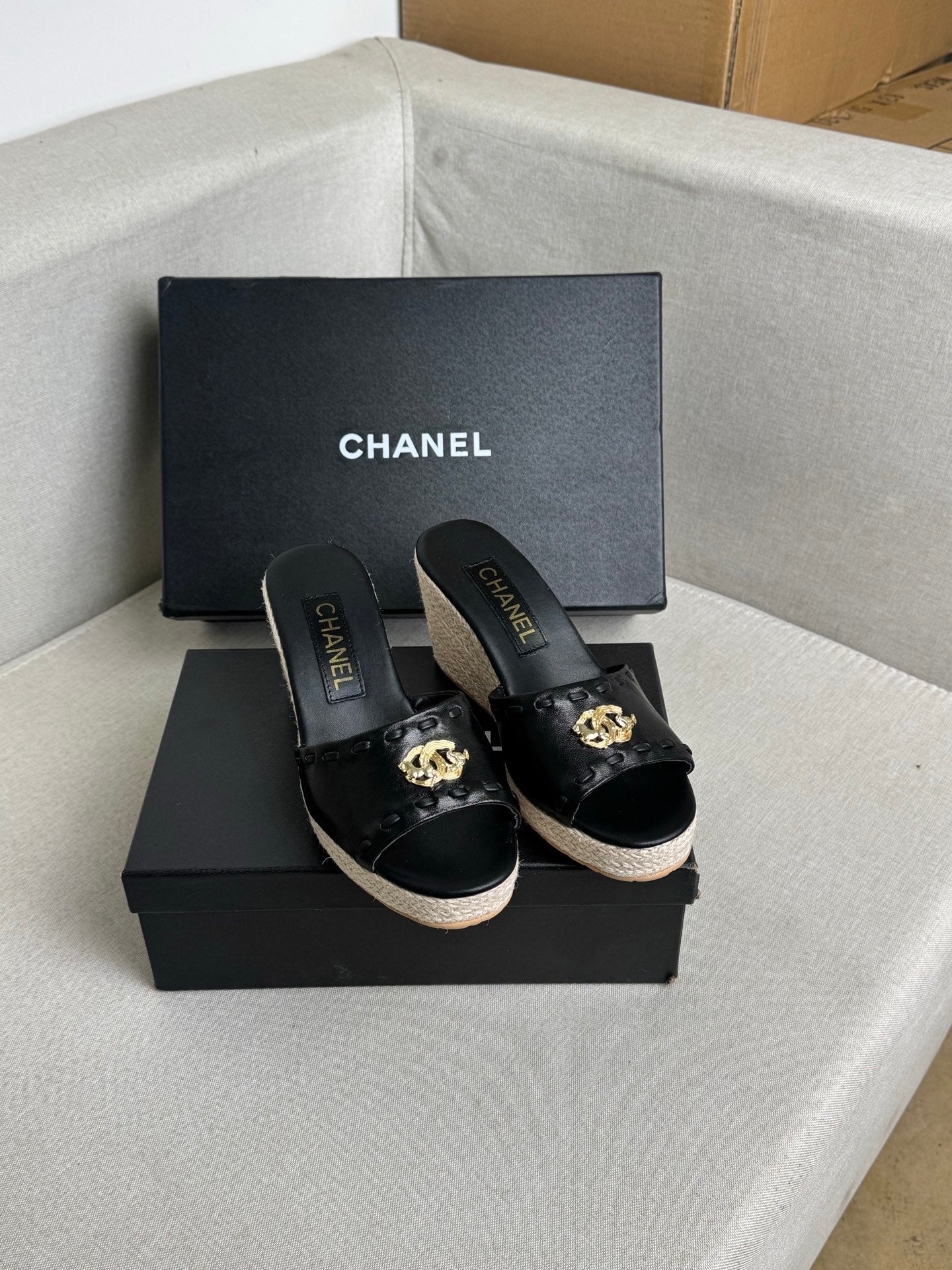 Chanel 2026 Classic Platform Sandals Sheepskin 823302