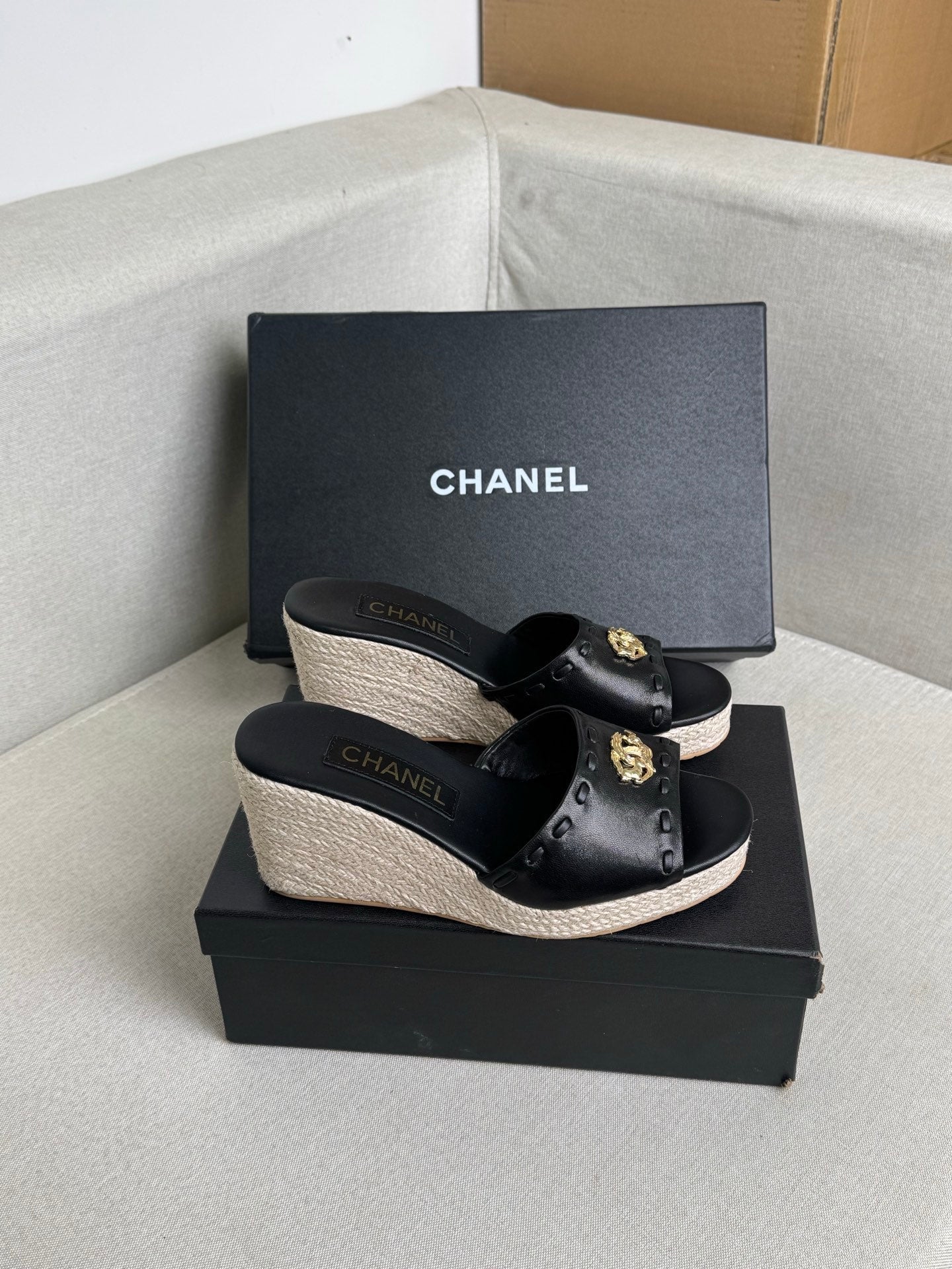 Chanel 2026 Classic Platform Sandals Sheepskin 823302