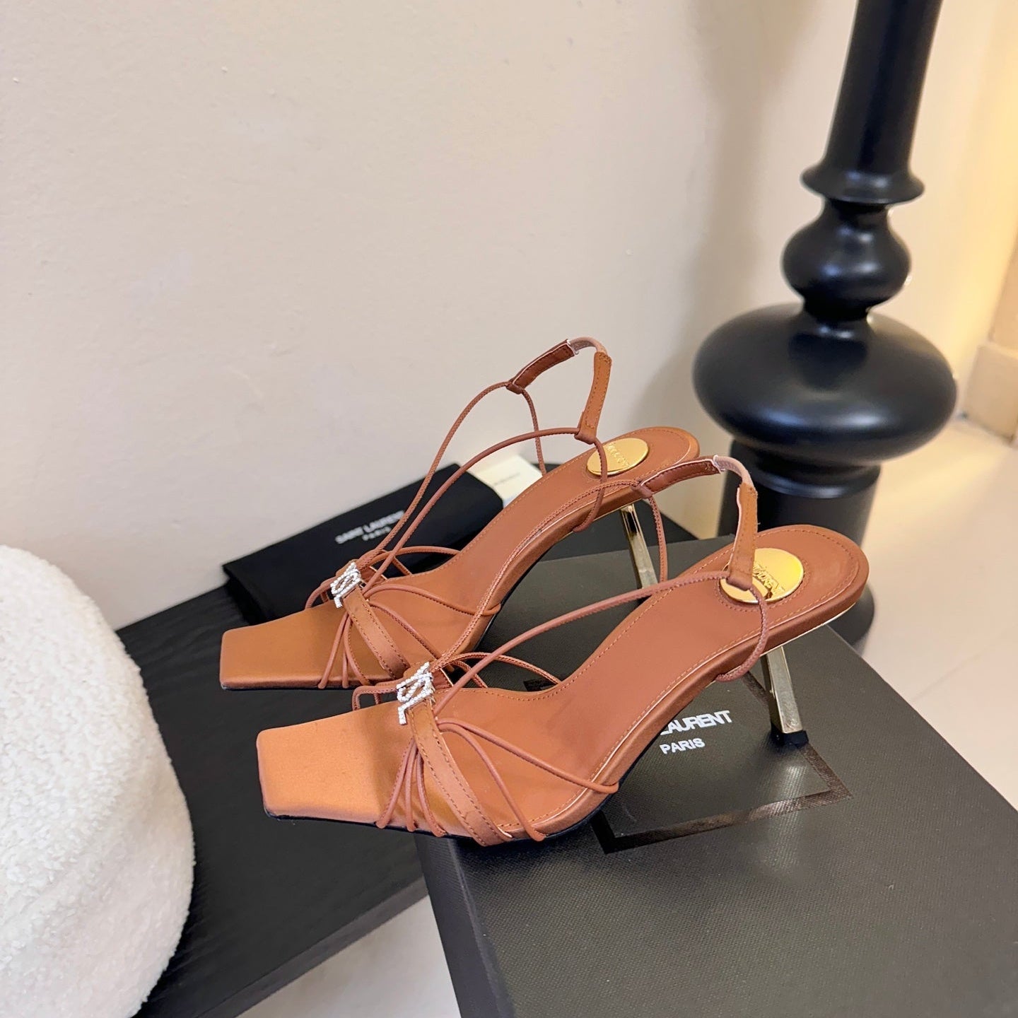 YSL 26ss Square Toe Sandals 70 Tan Brown Silk Sheepskin 651705