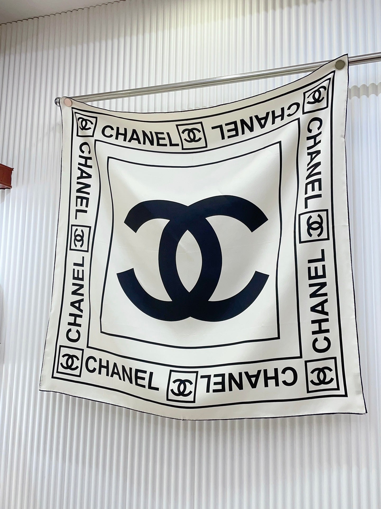 CC Square Scarf 90 CM In White Mix Black Silk Twill  167960