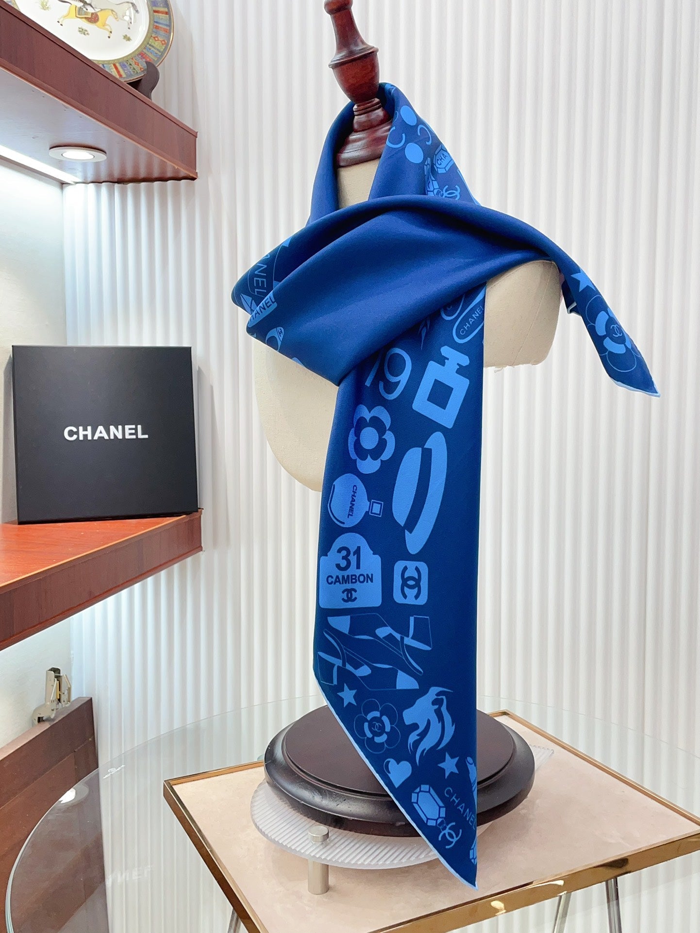 CC Square Scarf 90 CM In Blue Silk Twill 211102