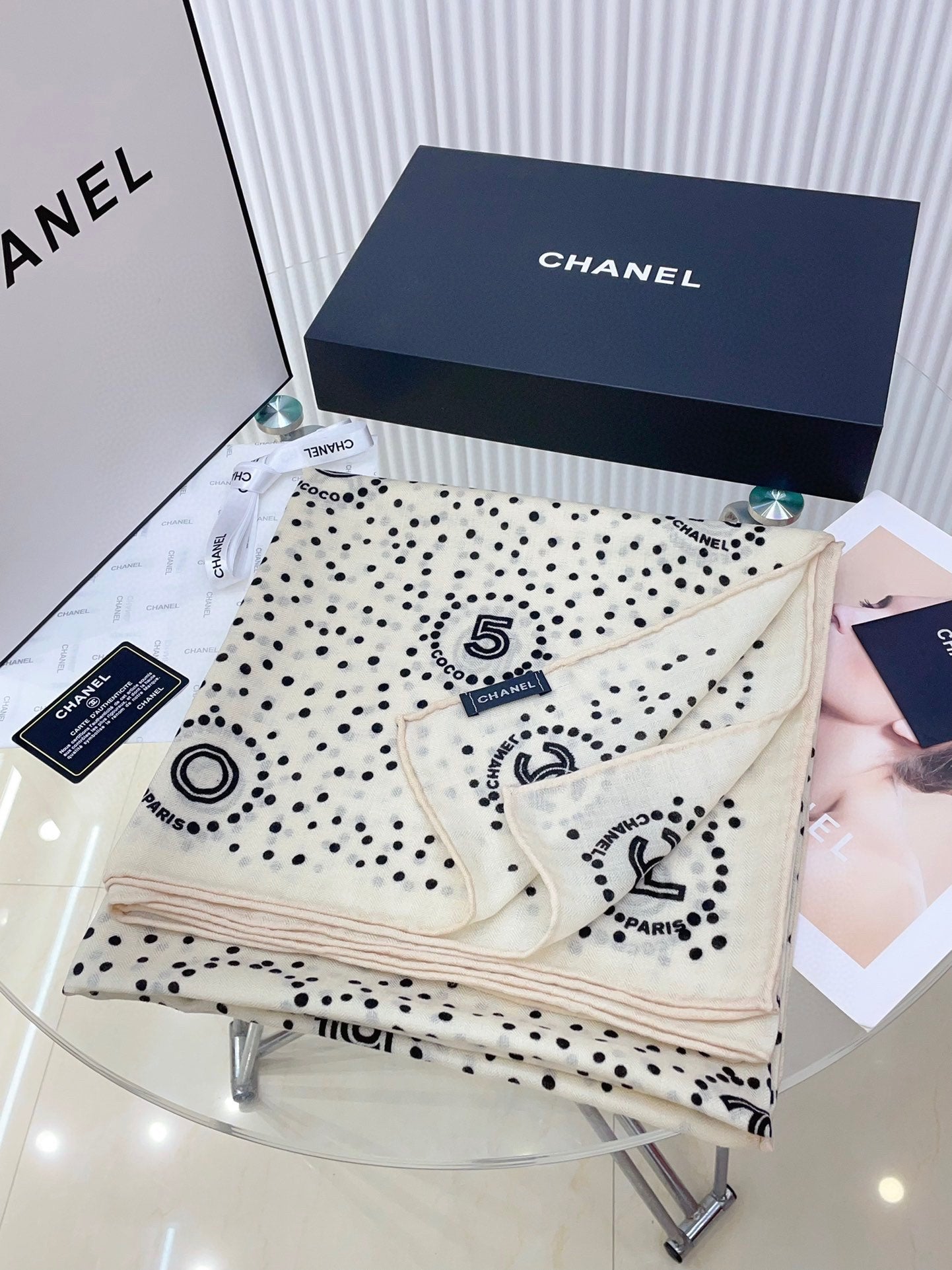 CC Square Scarf 140 CM In White Black Polka Dot Cashmere Silk 337146