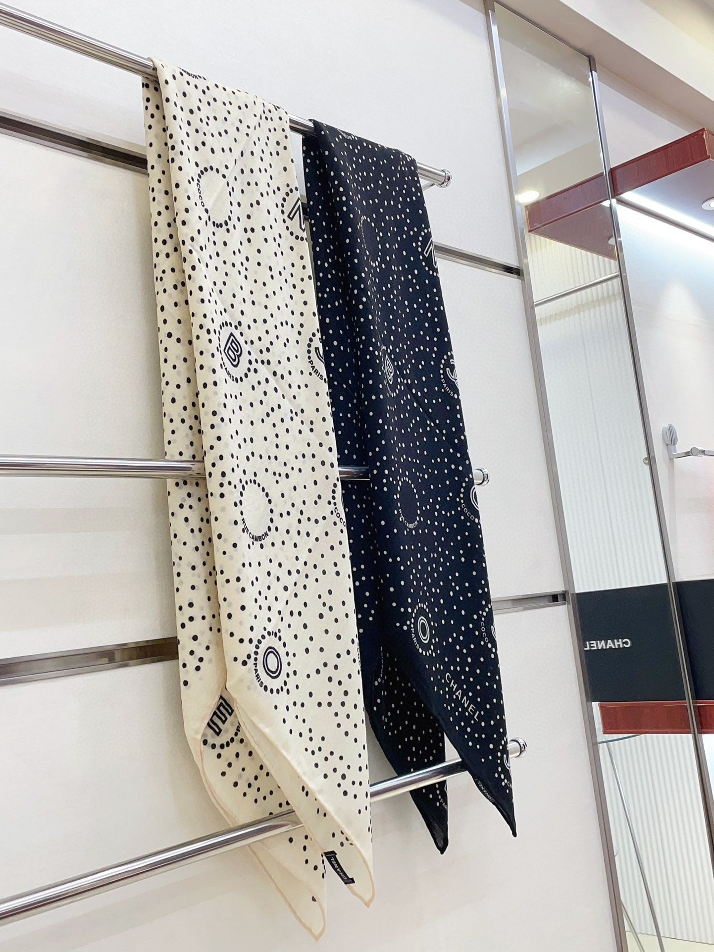 CC Square Scarf 140 CM In White Black Polka Dot Cashmere Silk 337146