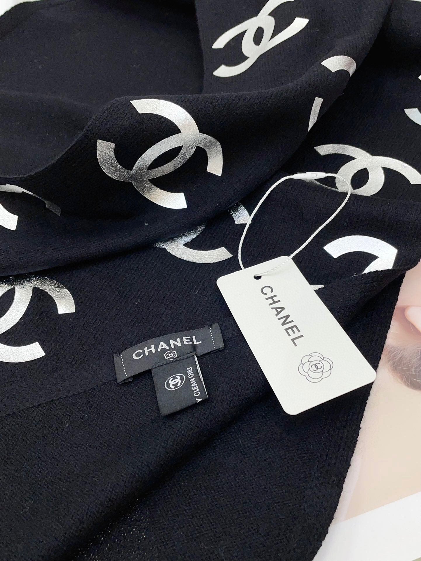 CC Scarf 190 CM In Black Logo Print Cashmere 401171