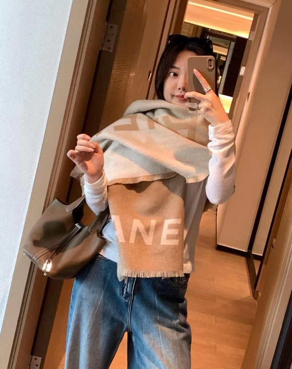 CC Scarf 200 CM In Beige Mix Brown Cashmere 402091
