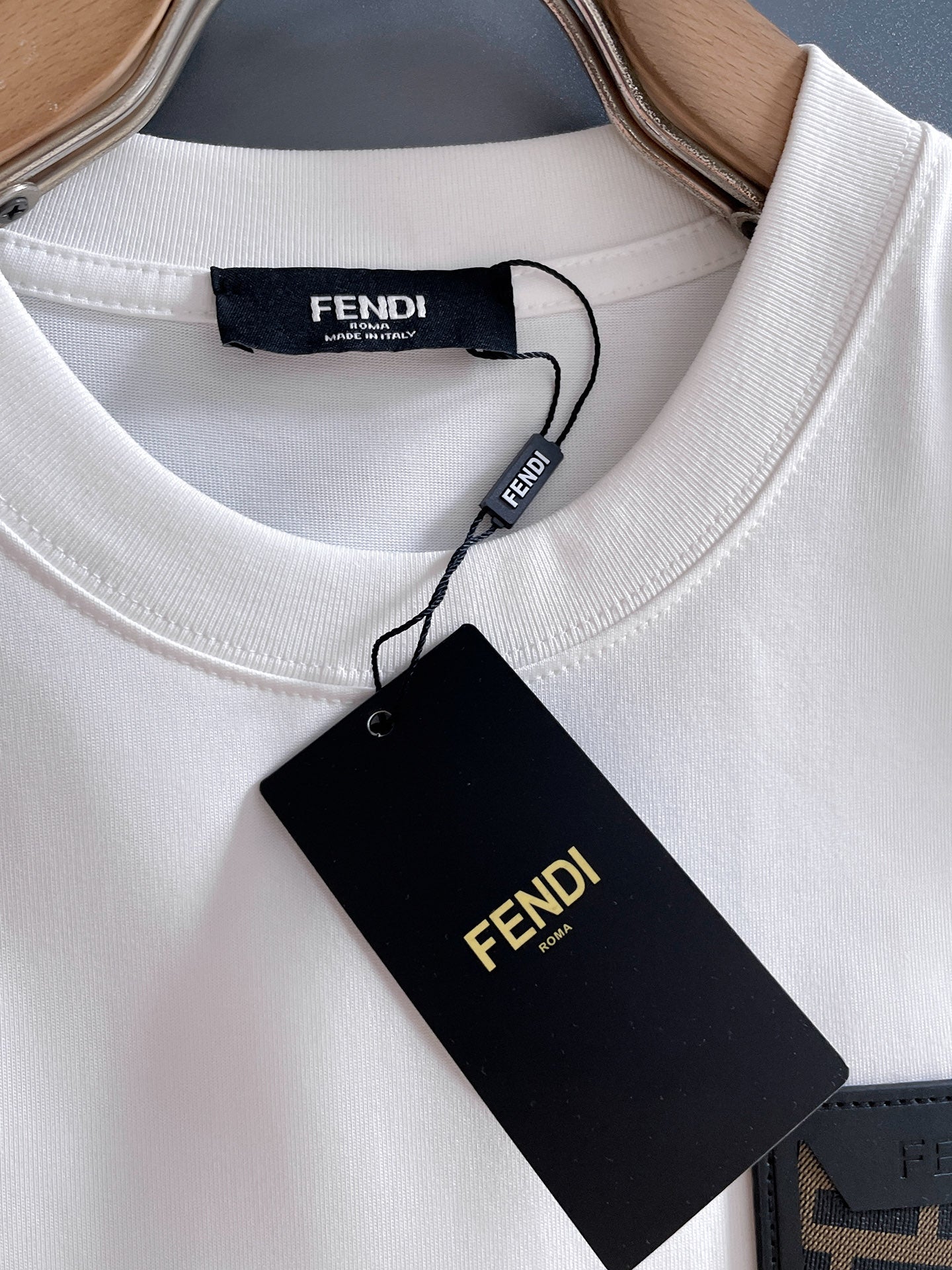 Fendi 2026 Men's Short-Sleeve T-Shirt Cotton 736975