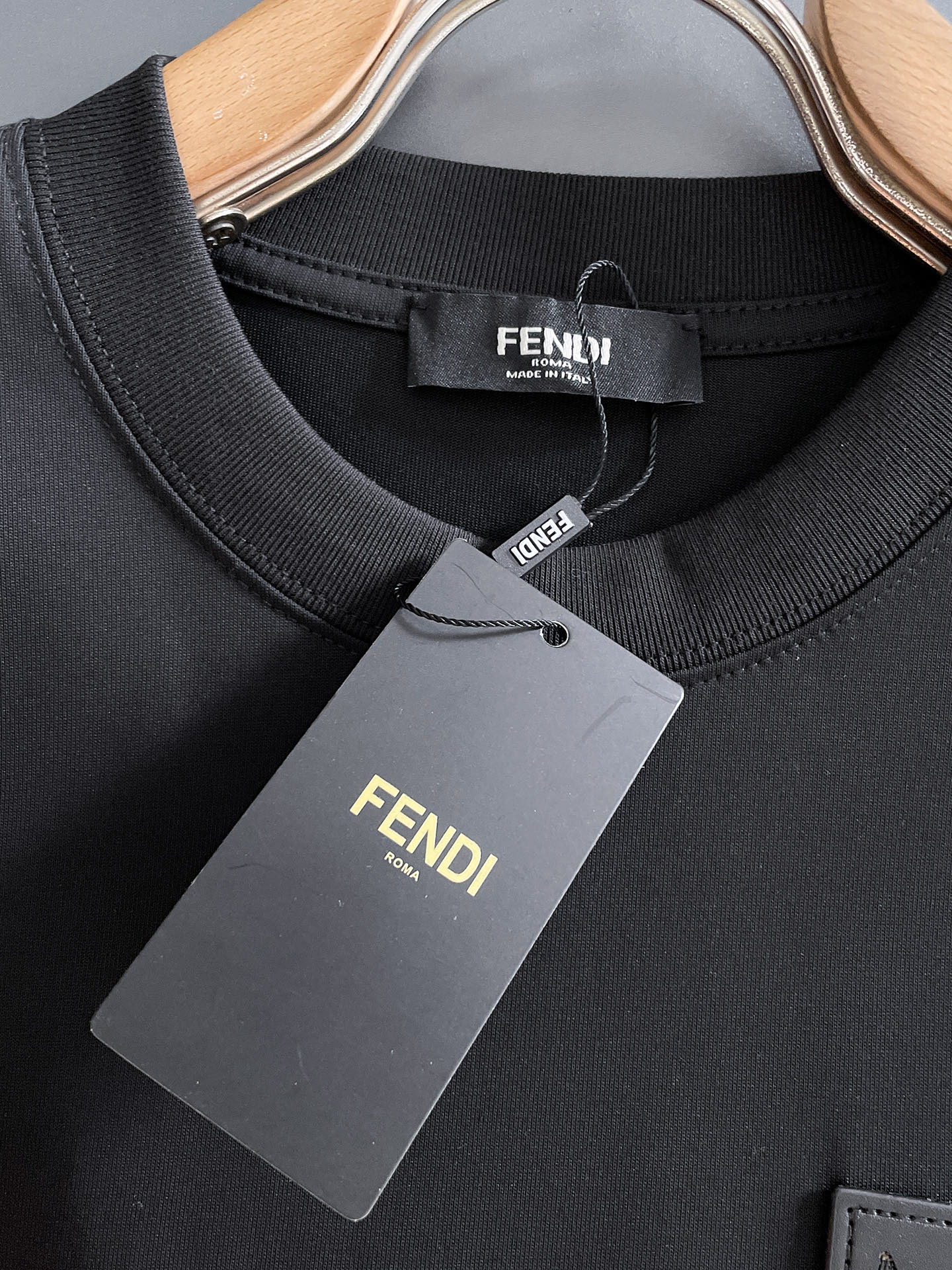 Fendi 2026 Men's Short-Sleeve T-Shirt Cotton 736975