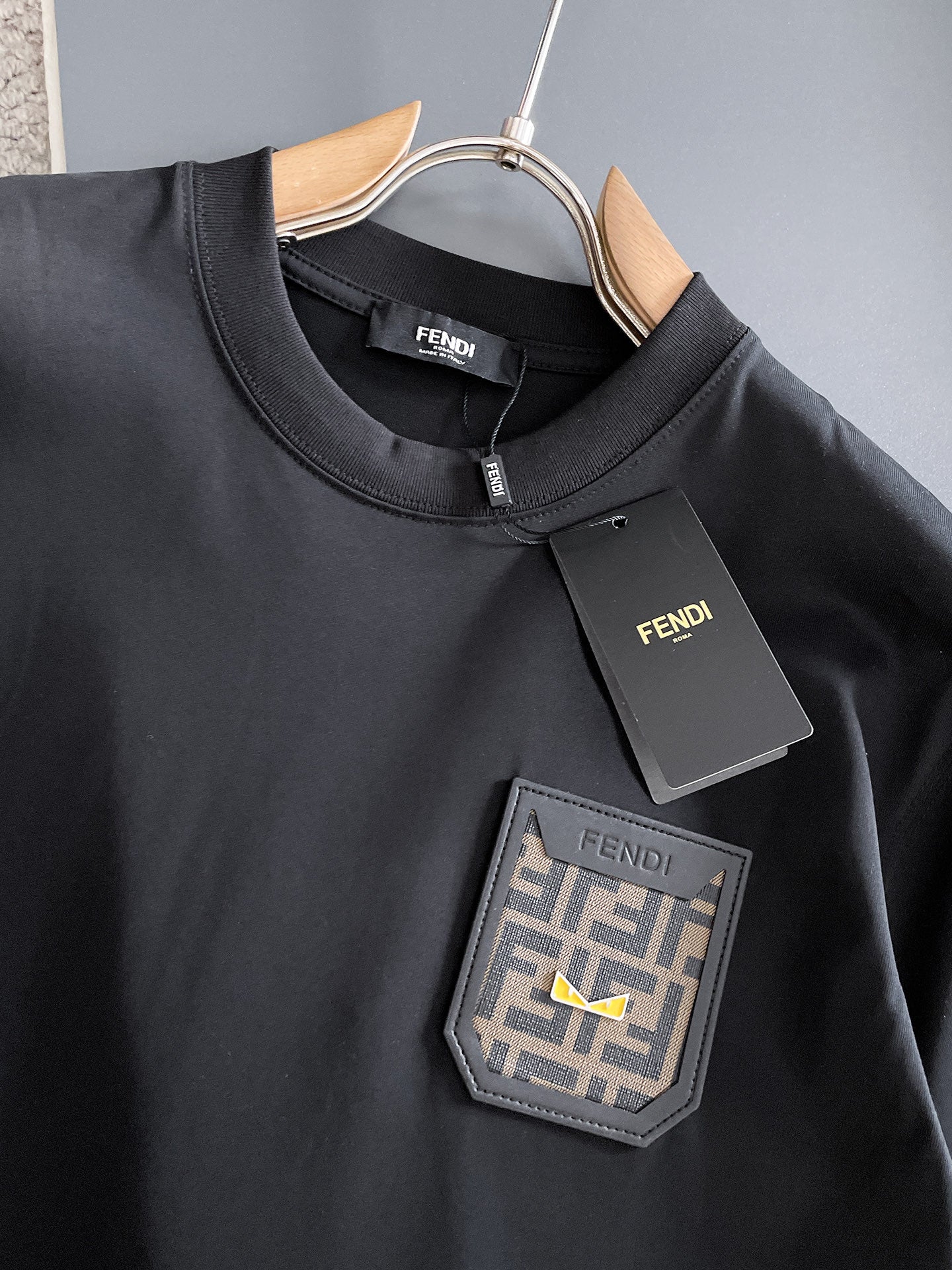 Fendi 2026 Men's Short-Sleeve T-Shirt Cotton 736975