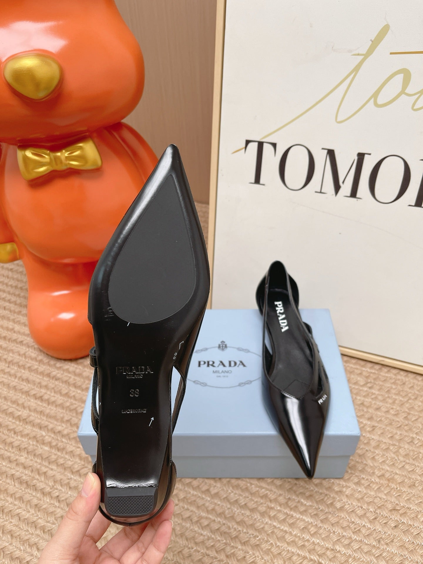 Prada 2026 Slingback Pumps Glossy Leather 854638