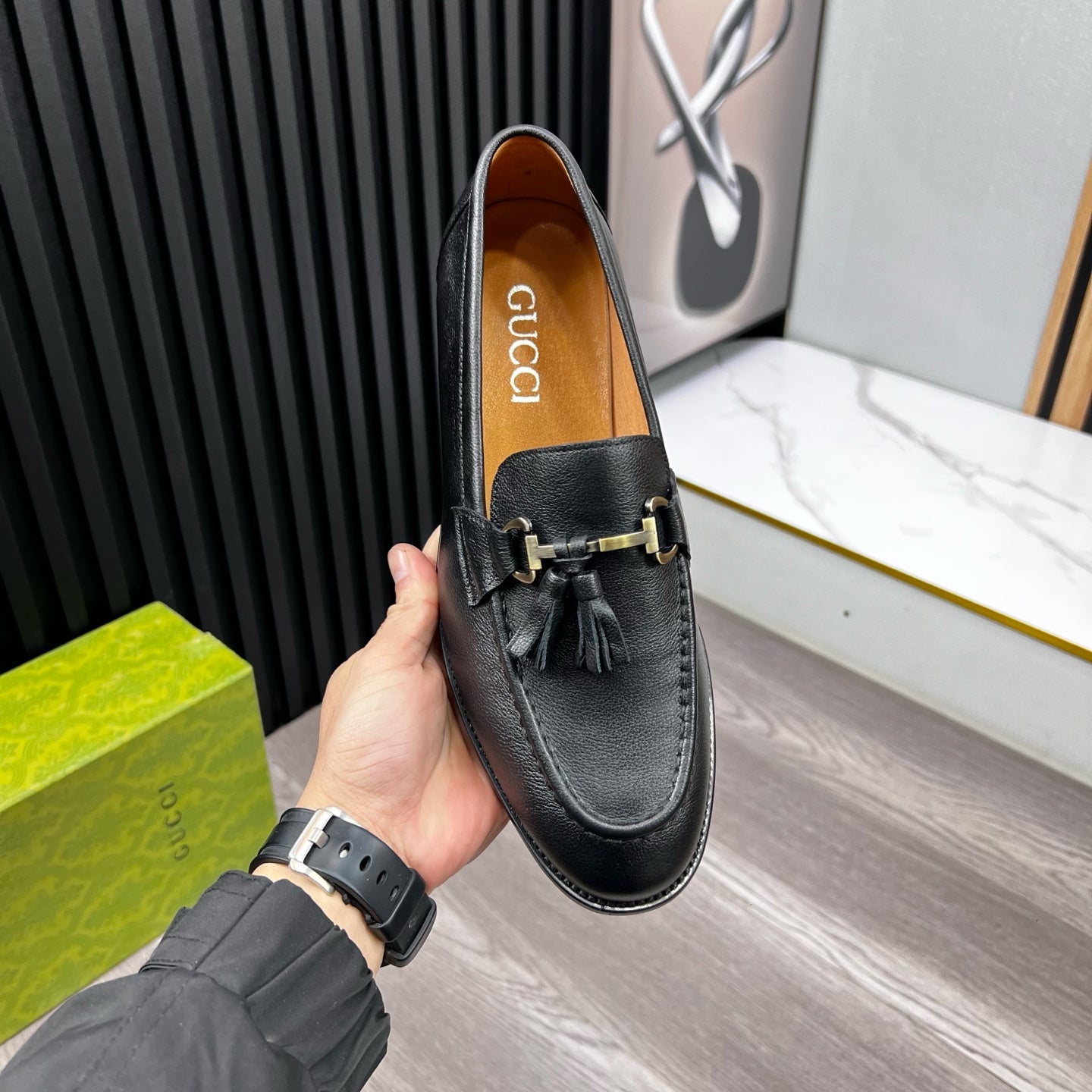 GG Men's Tassel Loafer Black Cowhide 531148