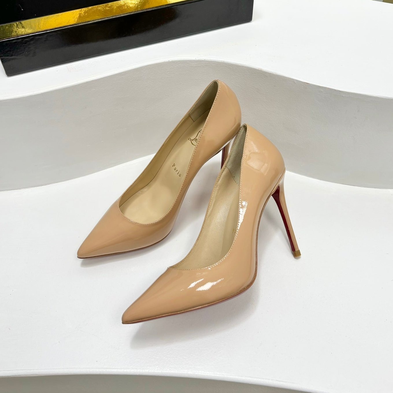 Cl Kate Pump Black Beige Patent Calfskin