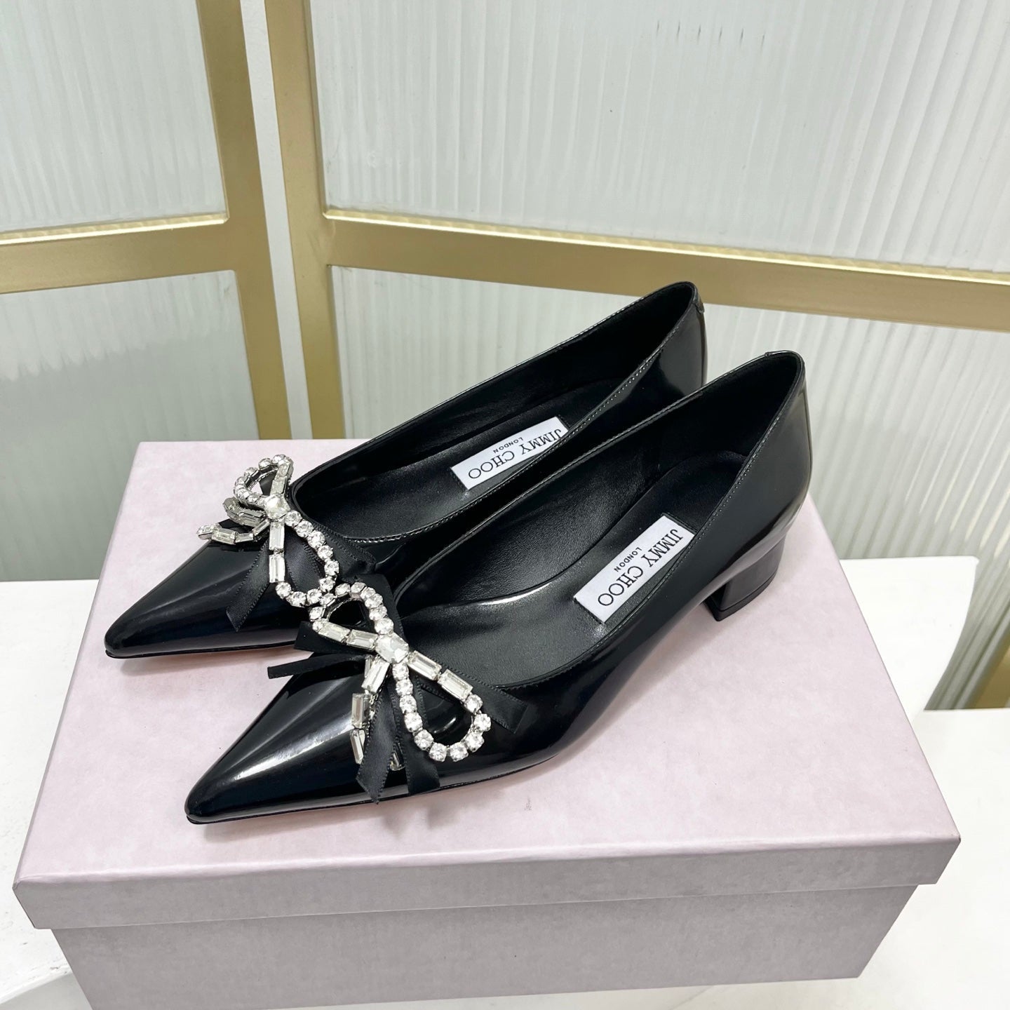 Jimmy 26s Pointed Toe Pump 25 Black Patent Cowhide 605965