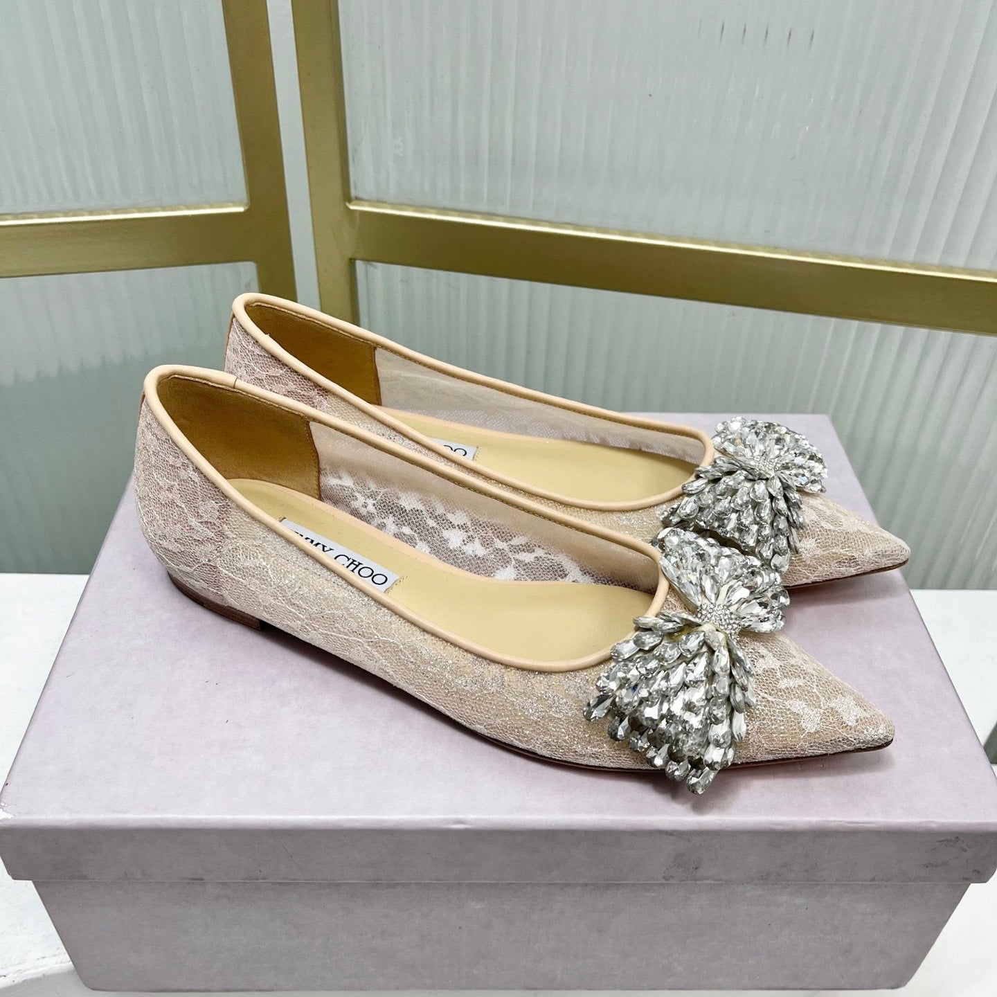 Jimmy 26s Ballet Flats Beige White Imported Lace Sheepskin 605986