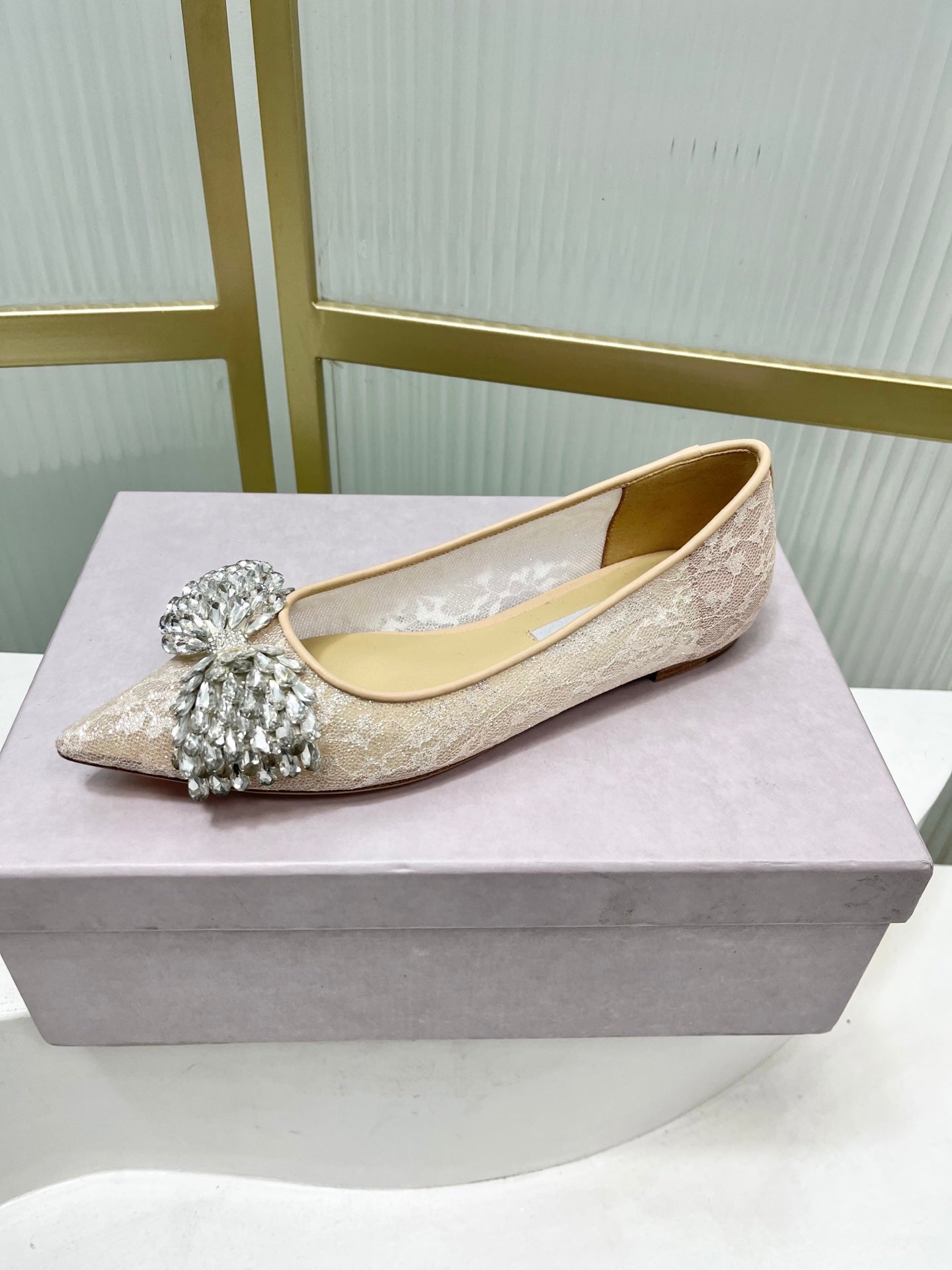 Jimmy 26s Ballet Flats Beige White Imported Lace Sheepskin 605986