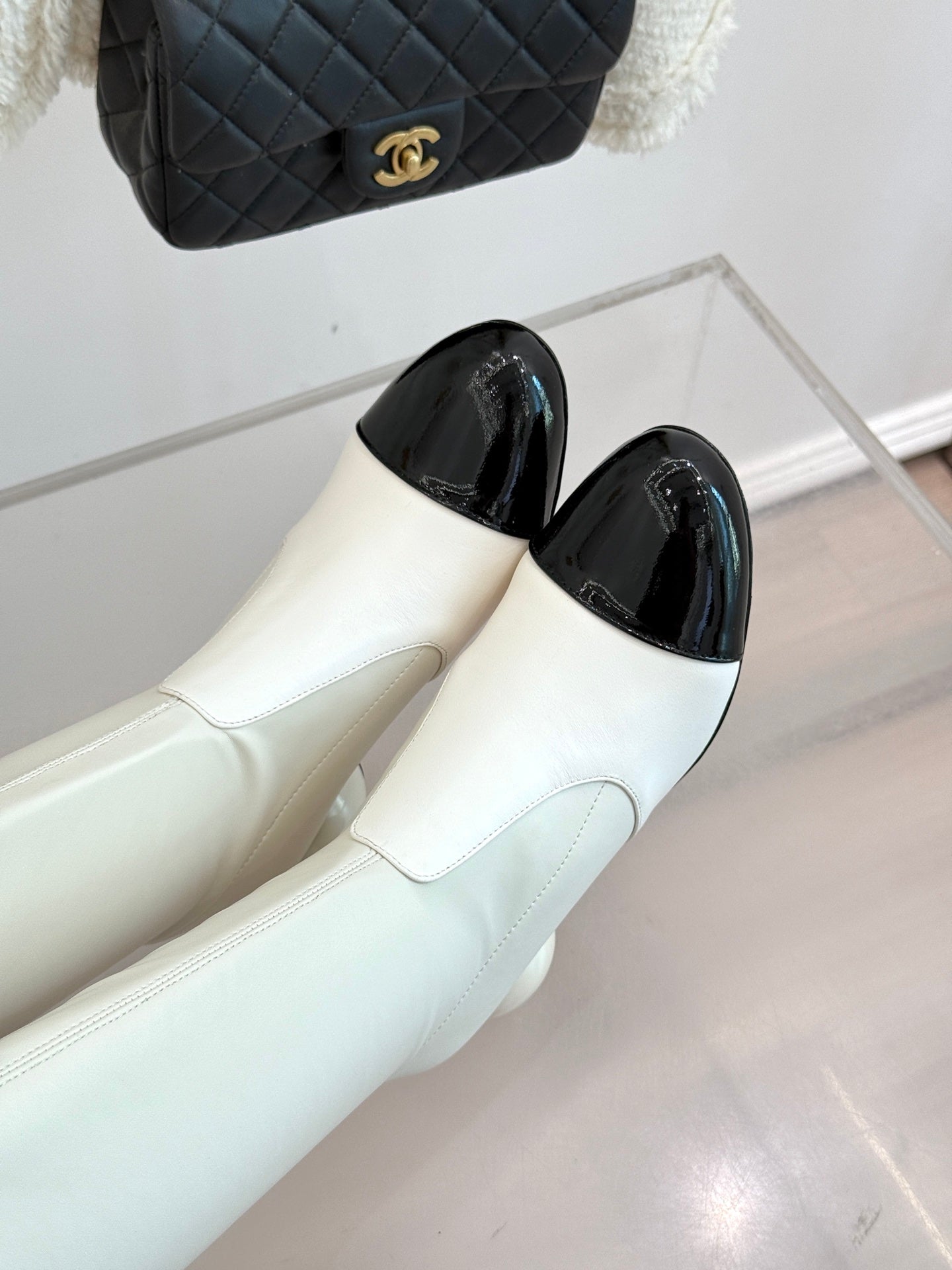 Chanel 25 Double C Giant Pearl Heel Long Boot White  Black Sheepskin 465412