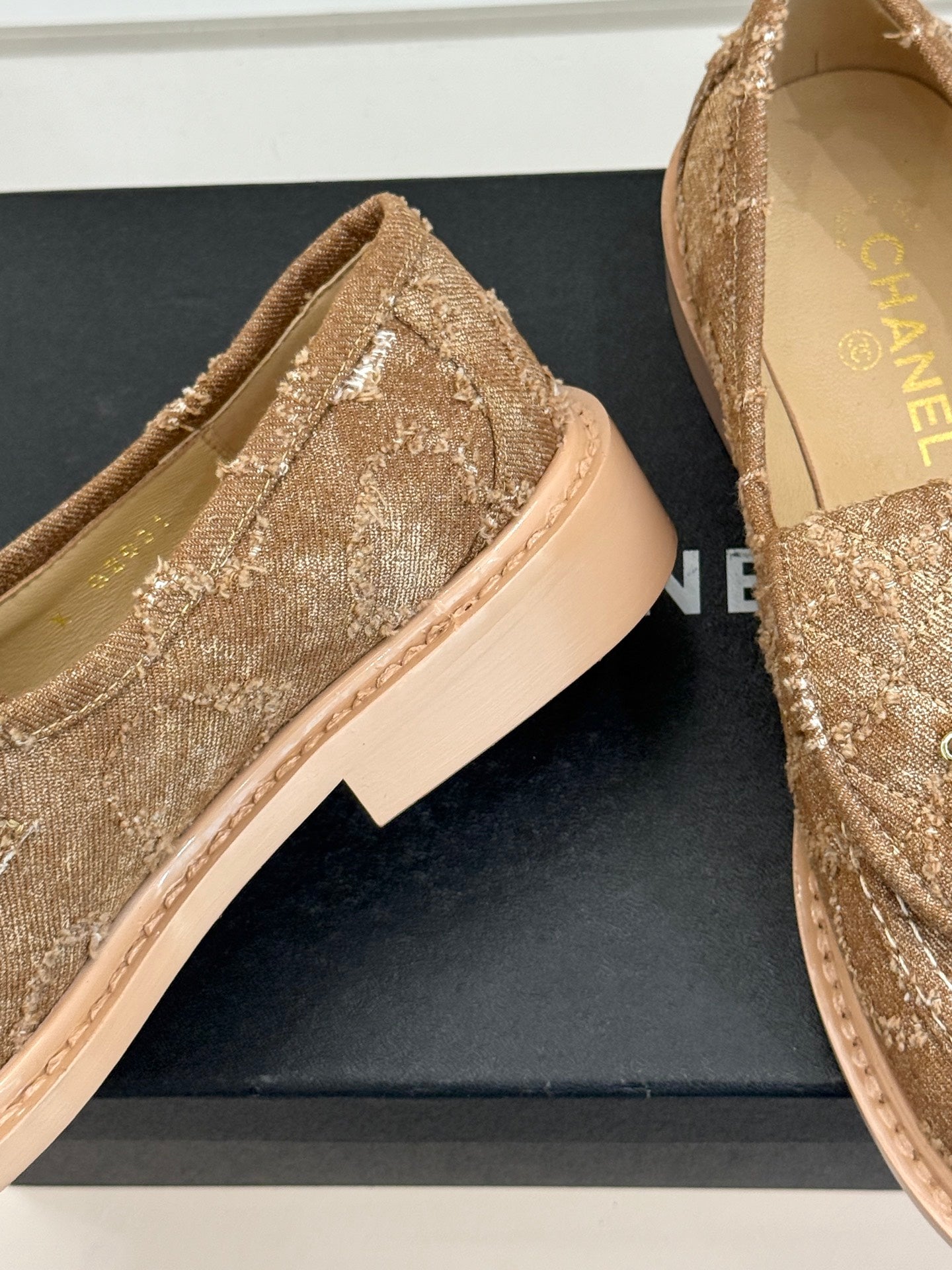 Chanel 2026 Double C High-Heeled Loafers Tweed Sheepskin 826098