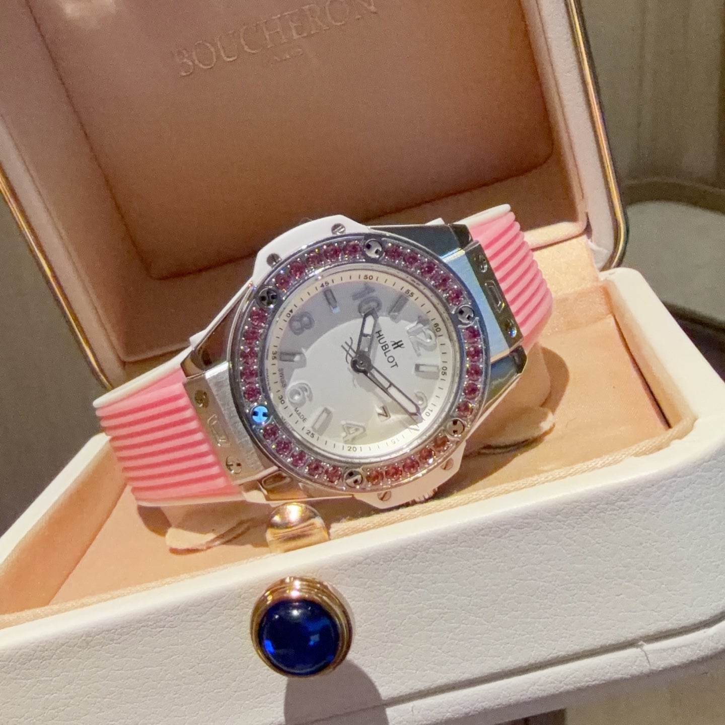Hublot Big Bang One Click Joyful Steel Pink 33mm Watch Pink Strap