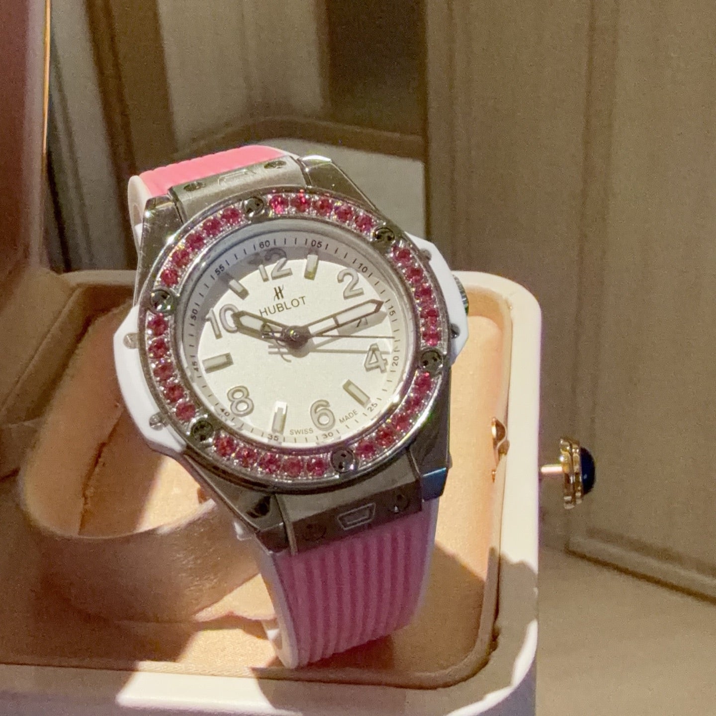 Hublot Big Bang One Click Joyful Steel Pink 33mm Watch Pink Strap