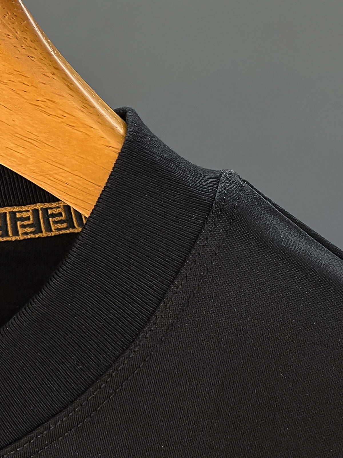 Fendi 2026 Men's Short-Sleeve T-Shirt Cotton Fabric 800199