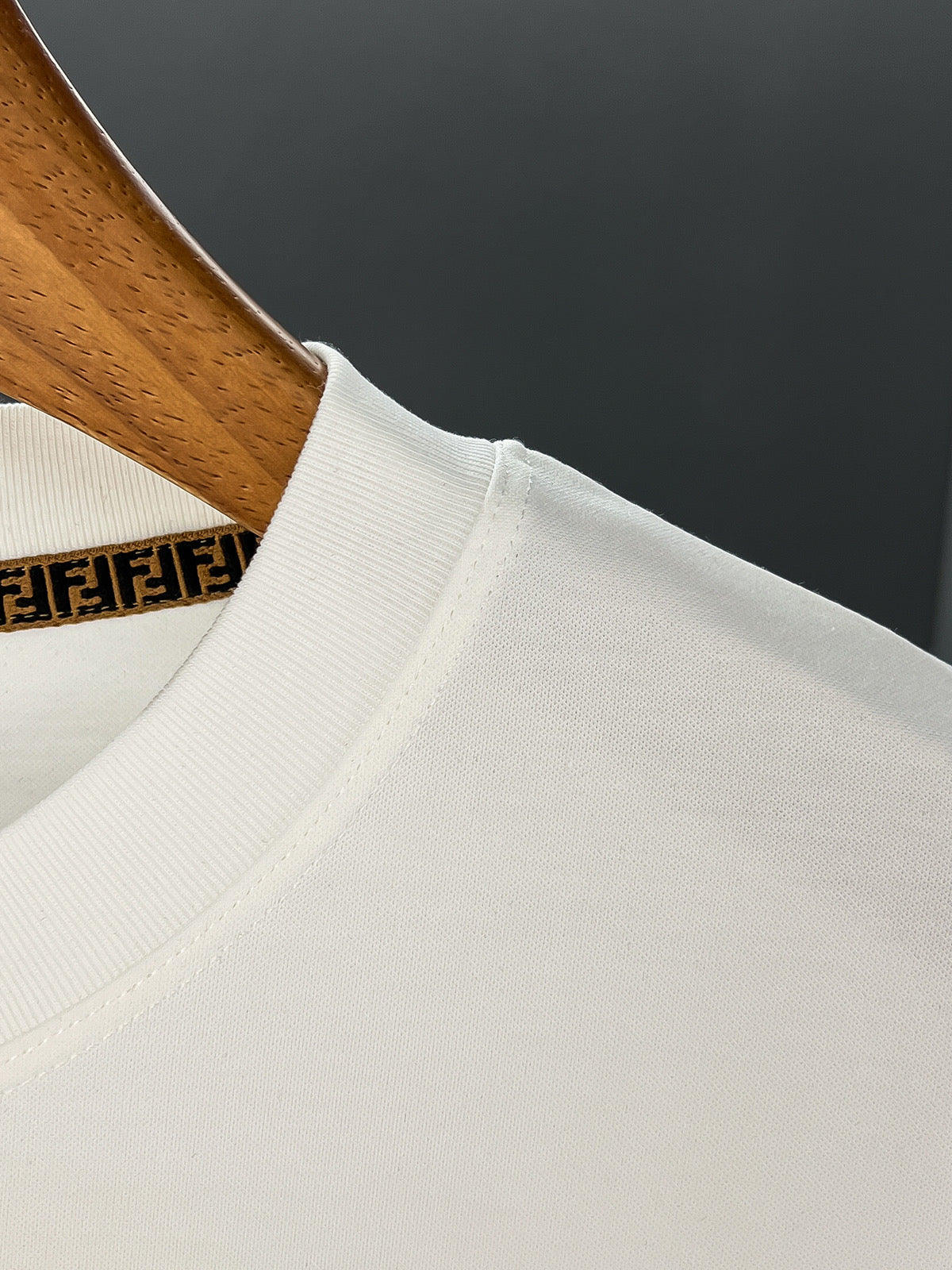Fendi 2026 Men's Short-Sleeve T-Shirt Cotton Fabric 800199