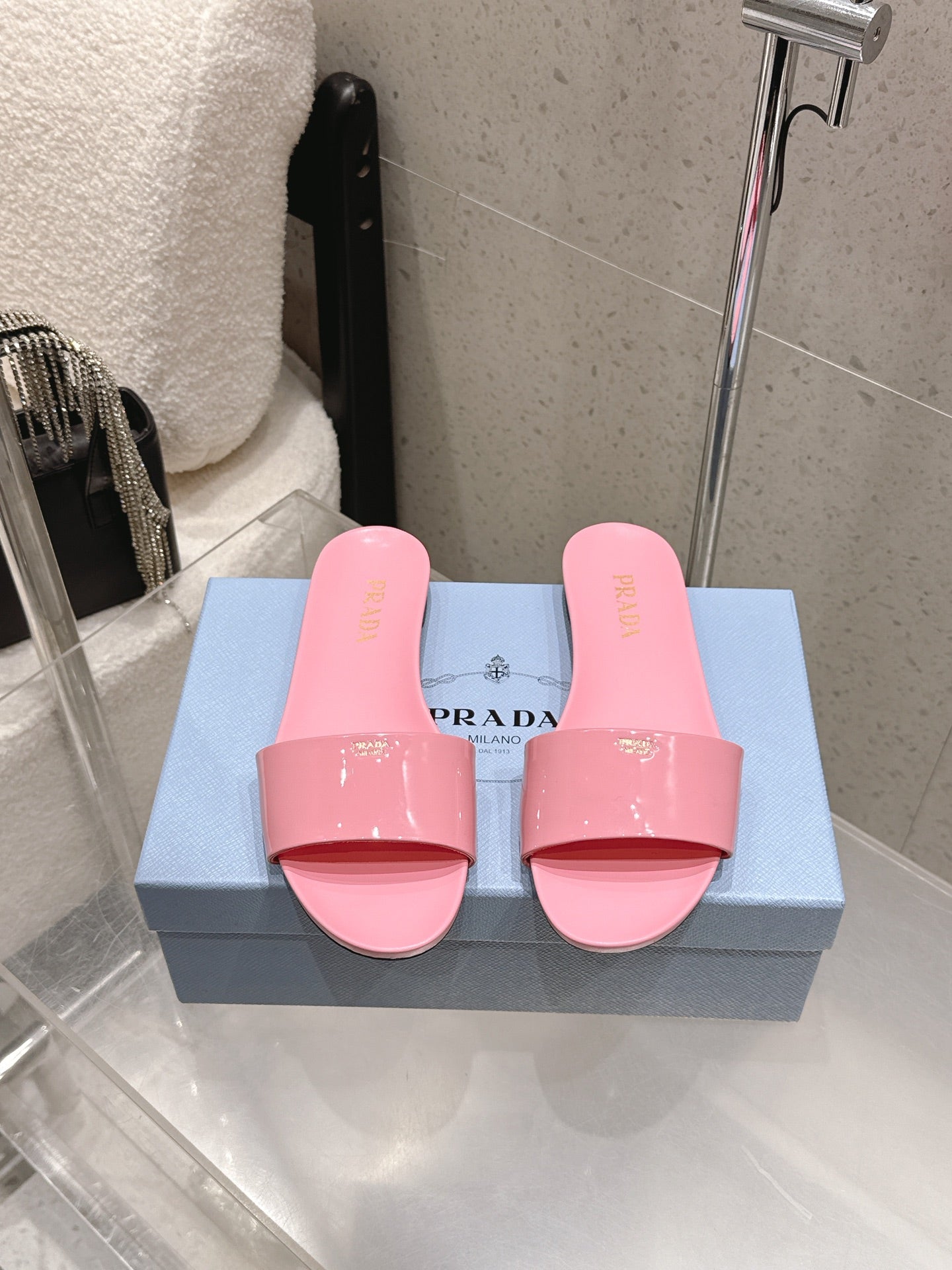 Prada 2026 Slides Sandals Patent Leather 762986