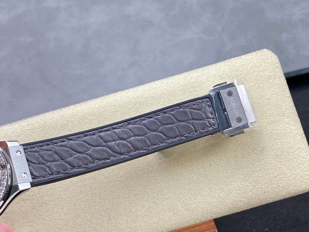 Hublot Classic Fusion Titanium Diamonds 33mm Watch Grey Leather Strap