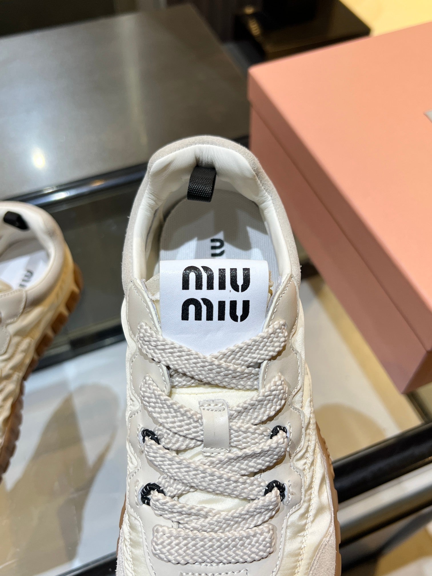 MIU 26ss Sneaker Fabric Suede