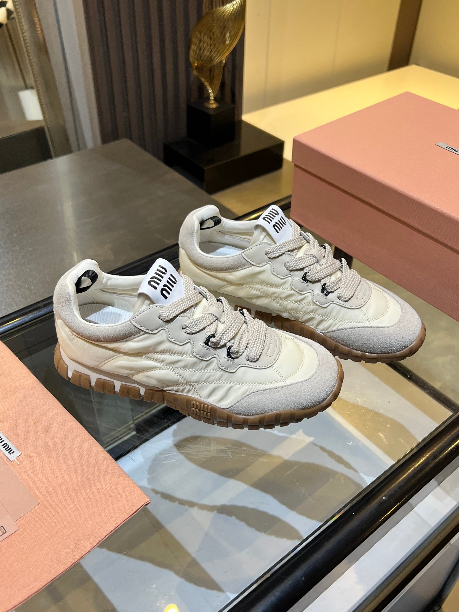 MIU 26ss Sneaker Fabric Suede